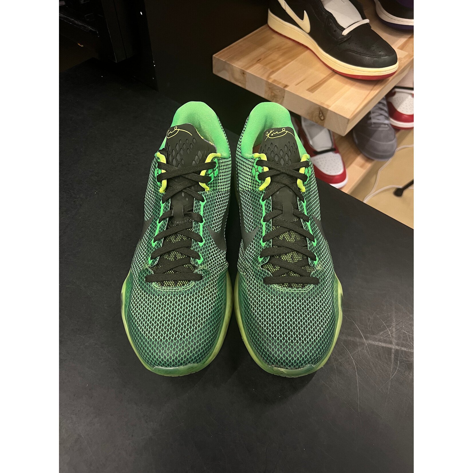 Nike Nike Kobe 10 Vino Size 11, PREOWNED