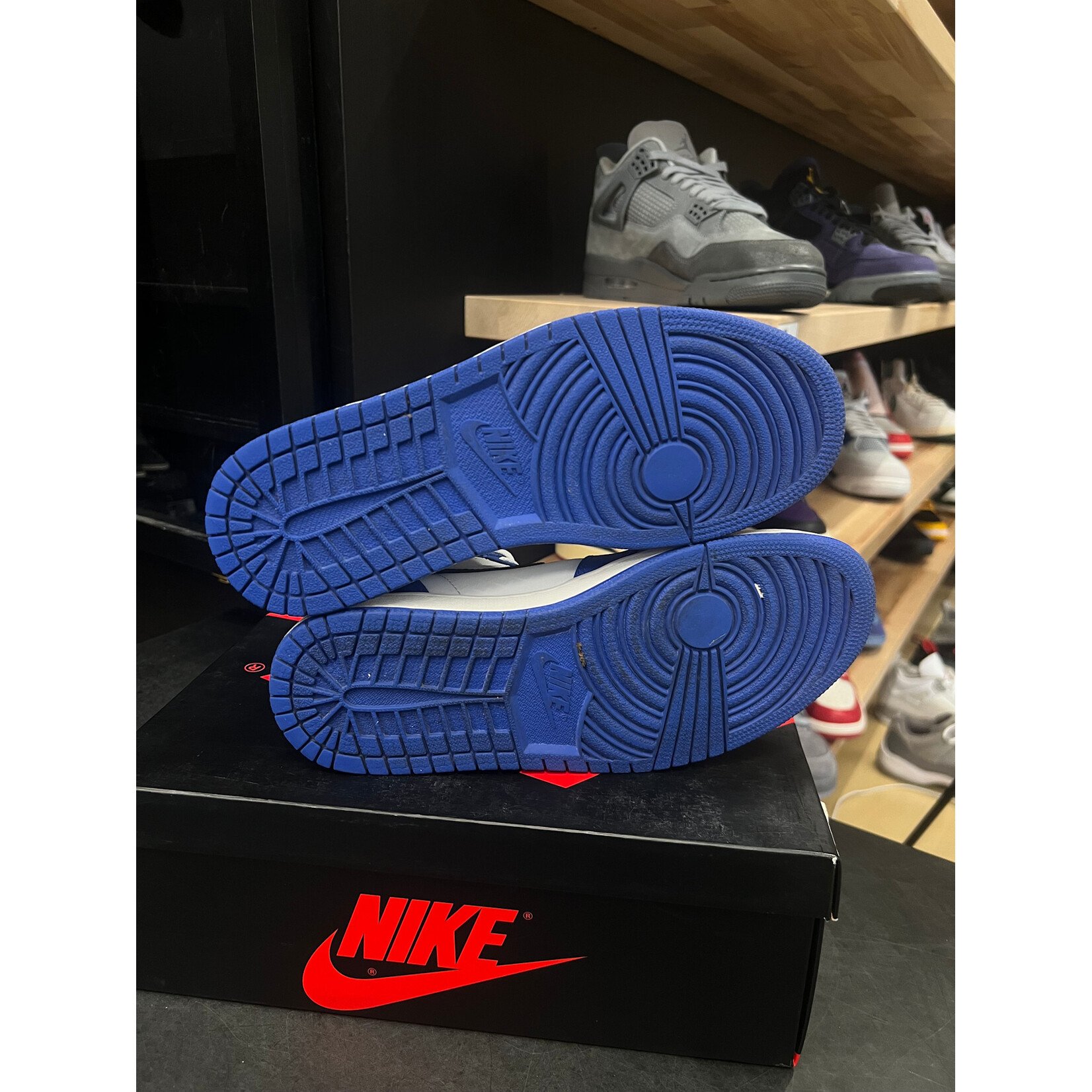 Jordan Jordan 1 Retro High Game Royal Size 8.5, PREOWNED