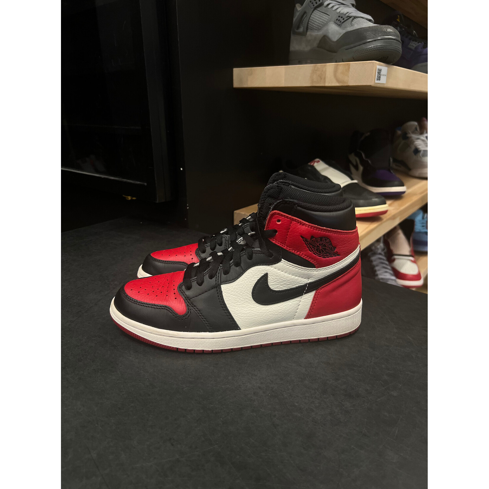 Jordan Jordan 1 Retro High Bred Toe Size 8.5, PREOWNED