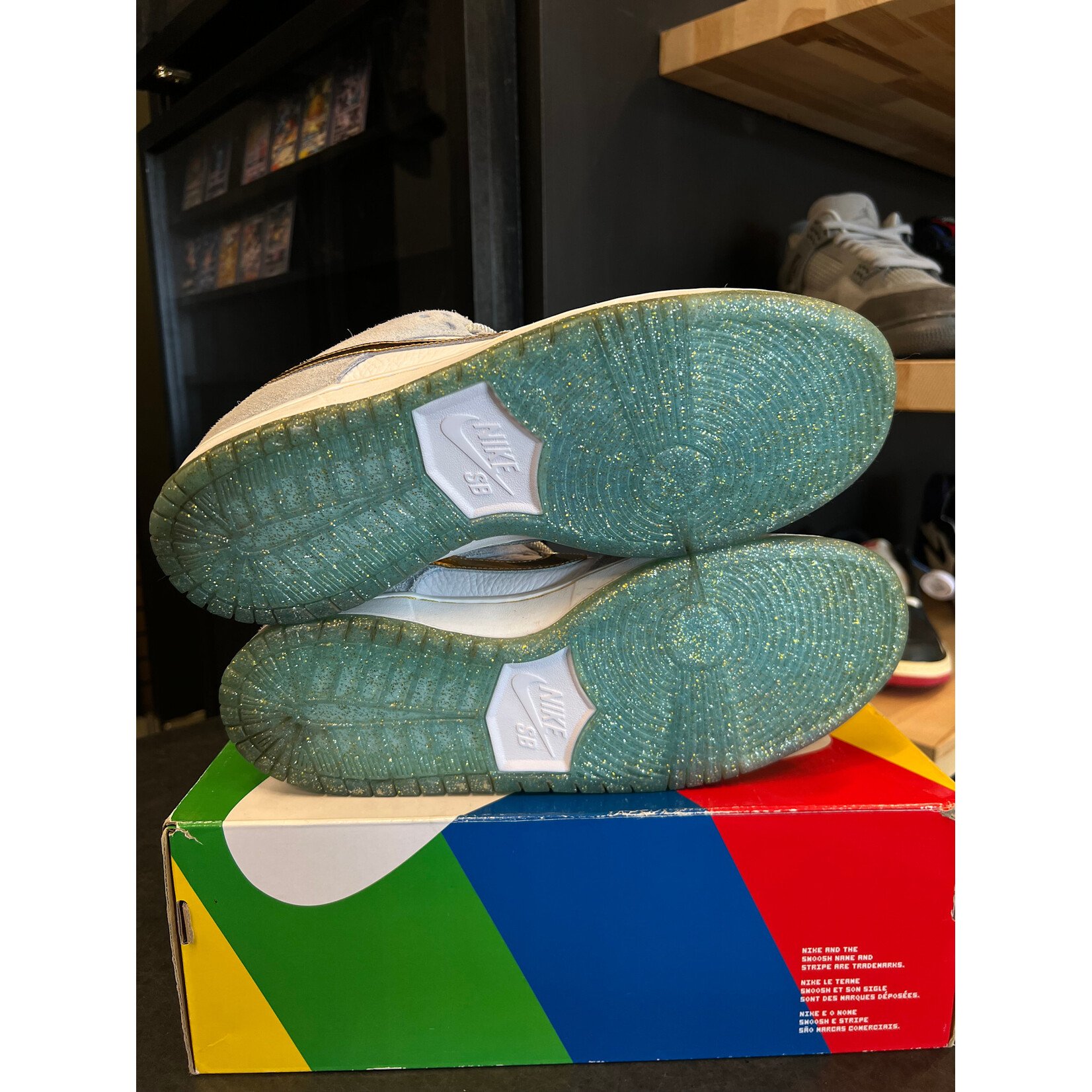 Nike Nike SB Dunk Low Sean Cliver Size 11, PREOWNED