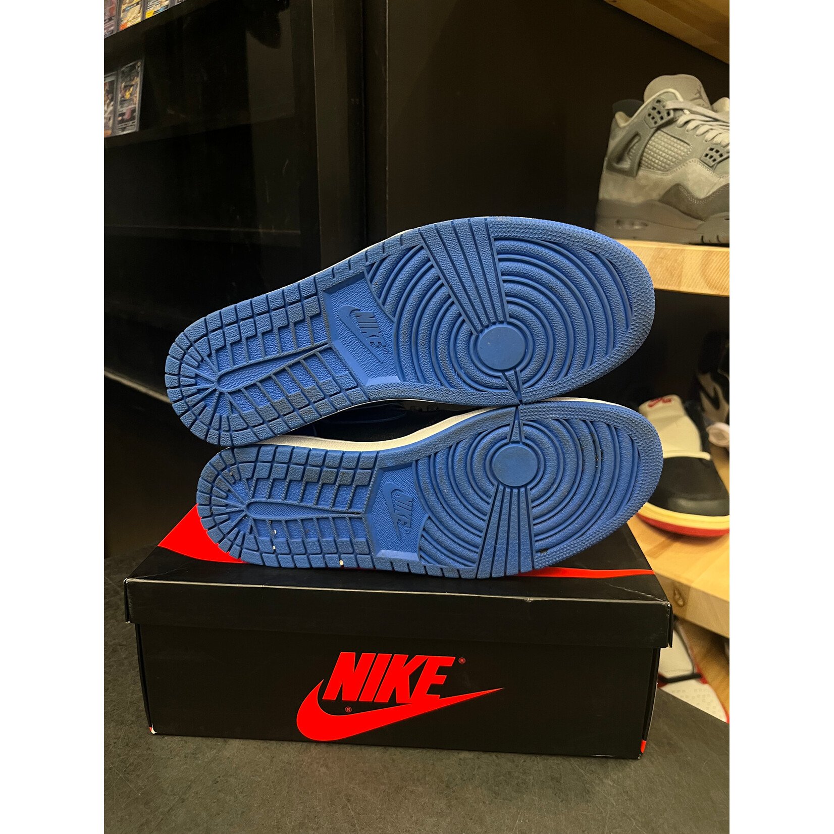 Jordan Jordan 1 Retro Royal (2017) Size 9, PREOWNED