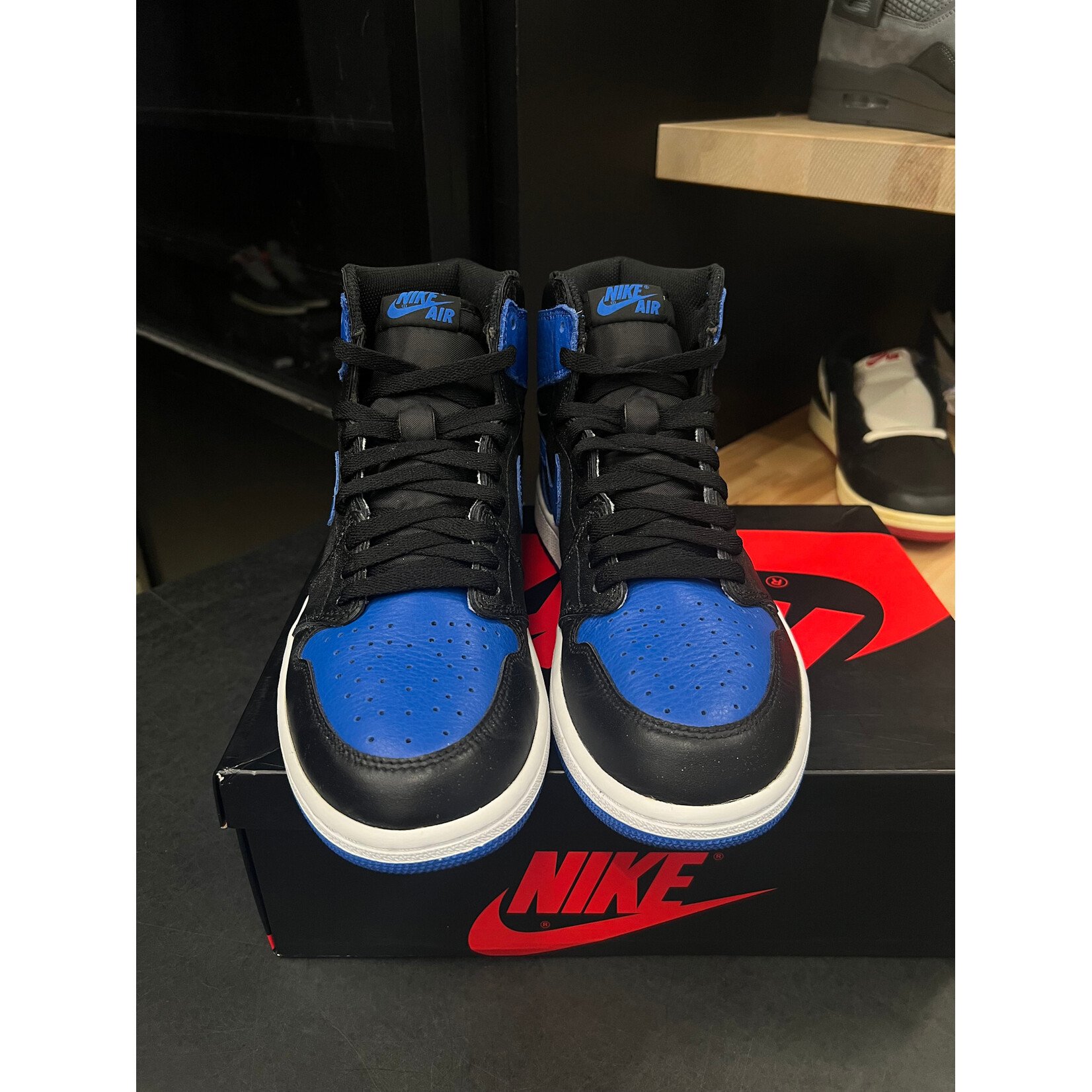 Jordan Jordan 1 Retro Royal (2017) Size 9, PREOWNED