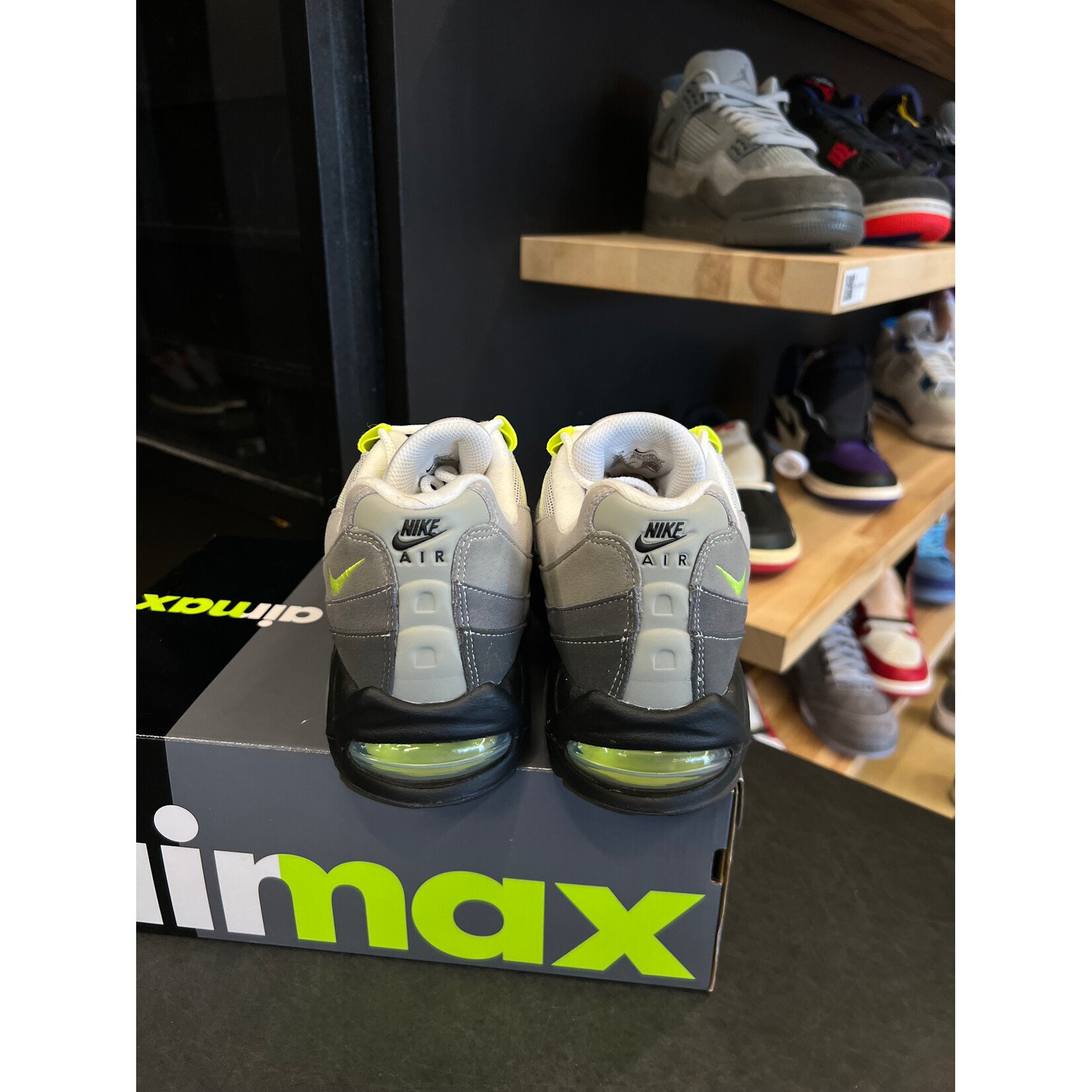 Nike Nike Air Max 95 OG Big Bubble Neon (2025/2026) Size 9, PREOWNED