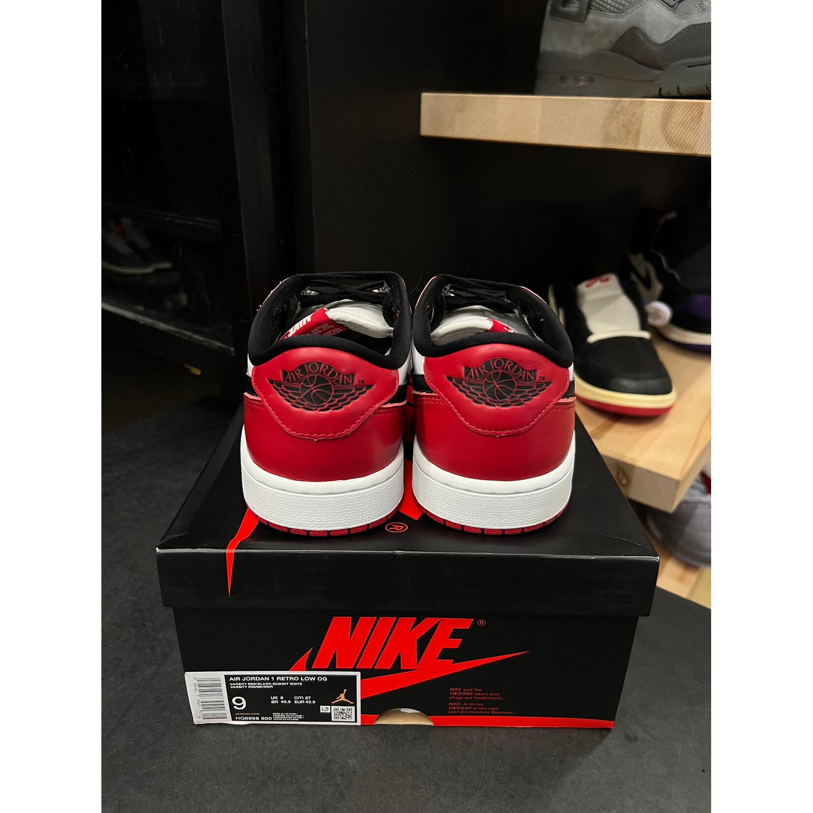 Jordan Jordan 1 Retro Low OG Chicago (2025) Size 9, PREOWNED
