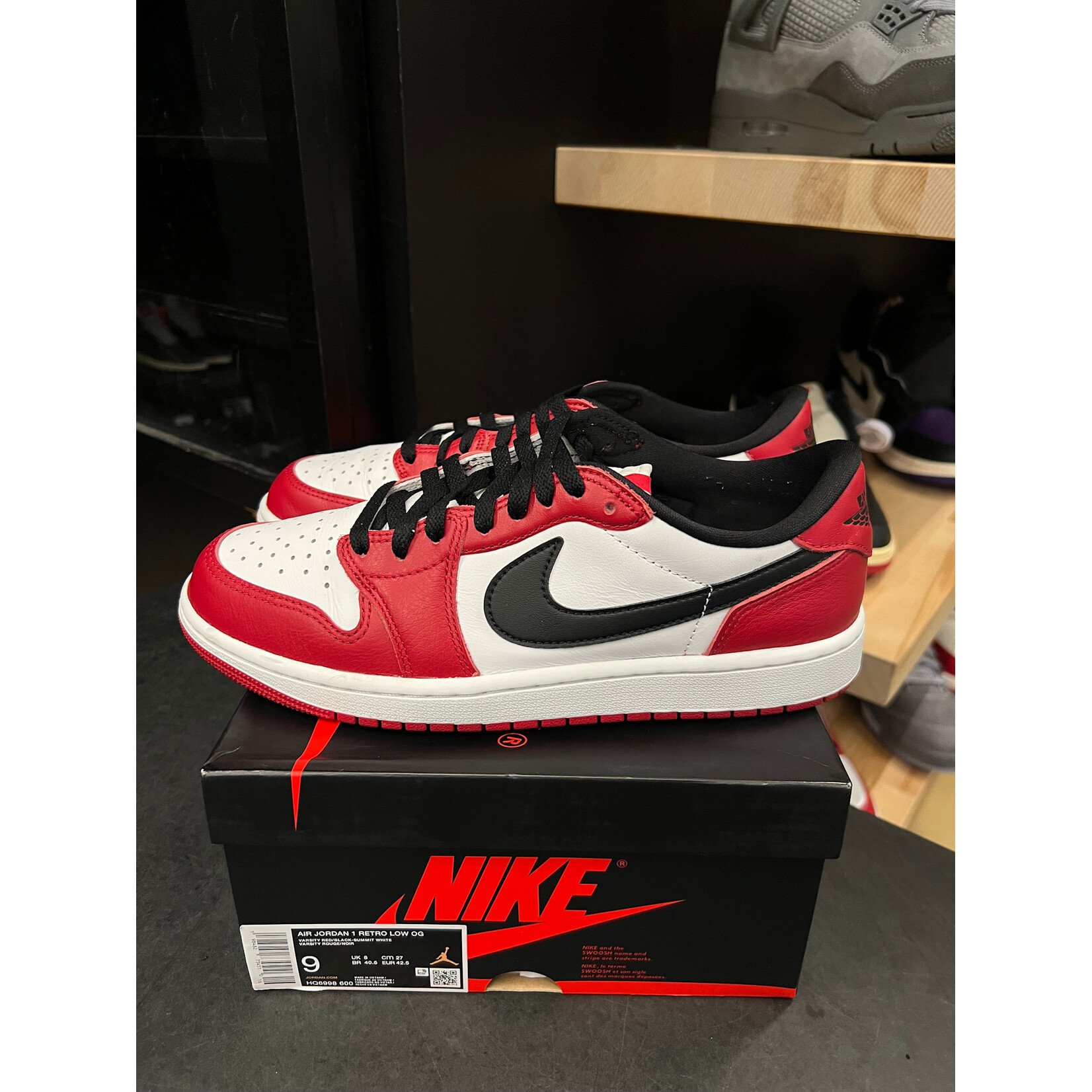 Jordan Jordan 1 Retro Low OG Chicago (2025) Size 9, PREOWNED