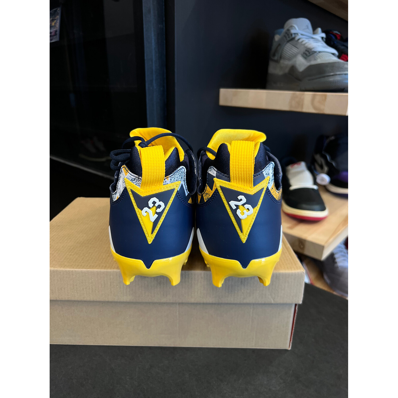 Jordan Jordan 7 Michigan Wolverines Football Cleats PE Size 13, DS BRAND NEW