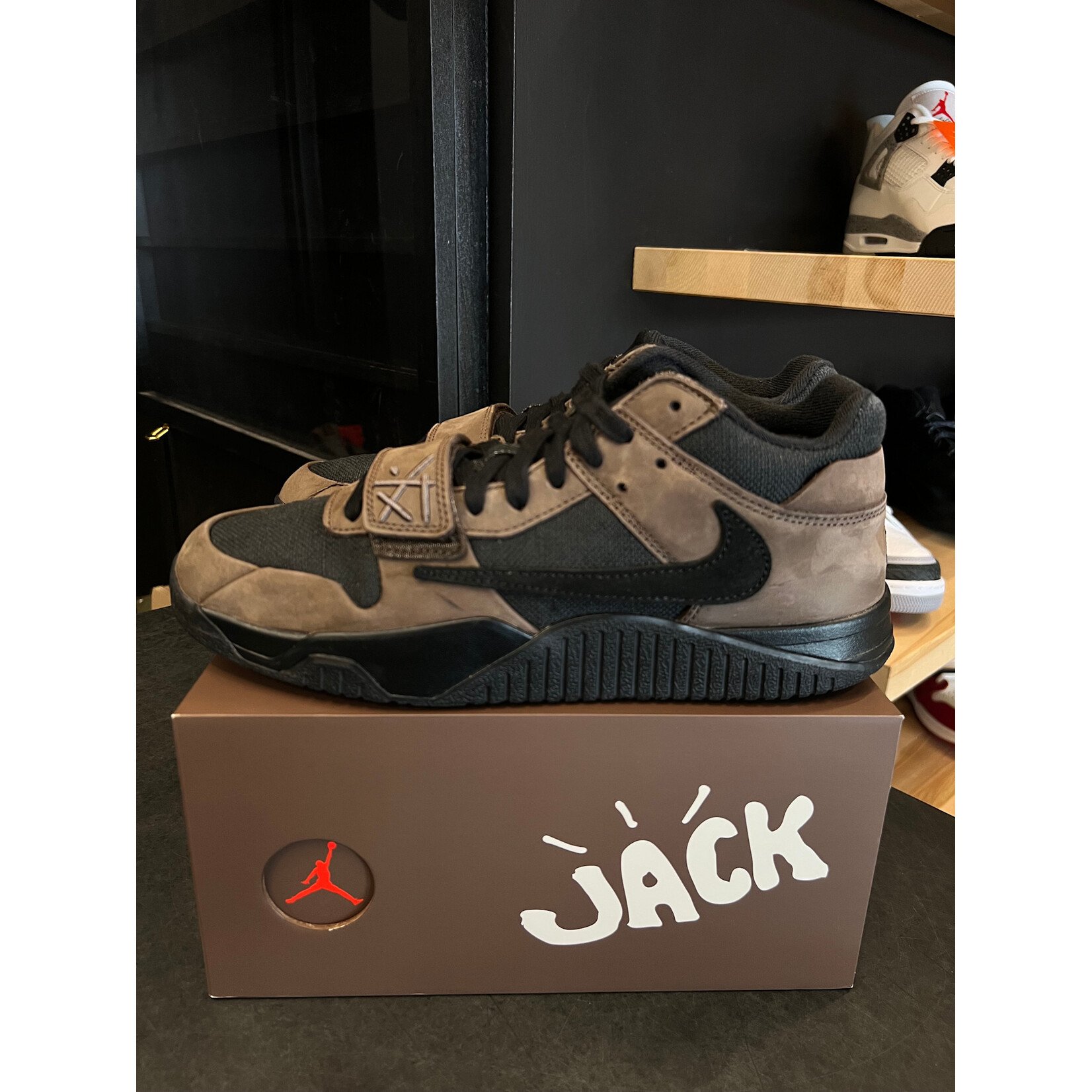 Jordan Jordan Jumpman Jack TR Travis Scott Dark Mocha Size 10.5, PREOWNED