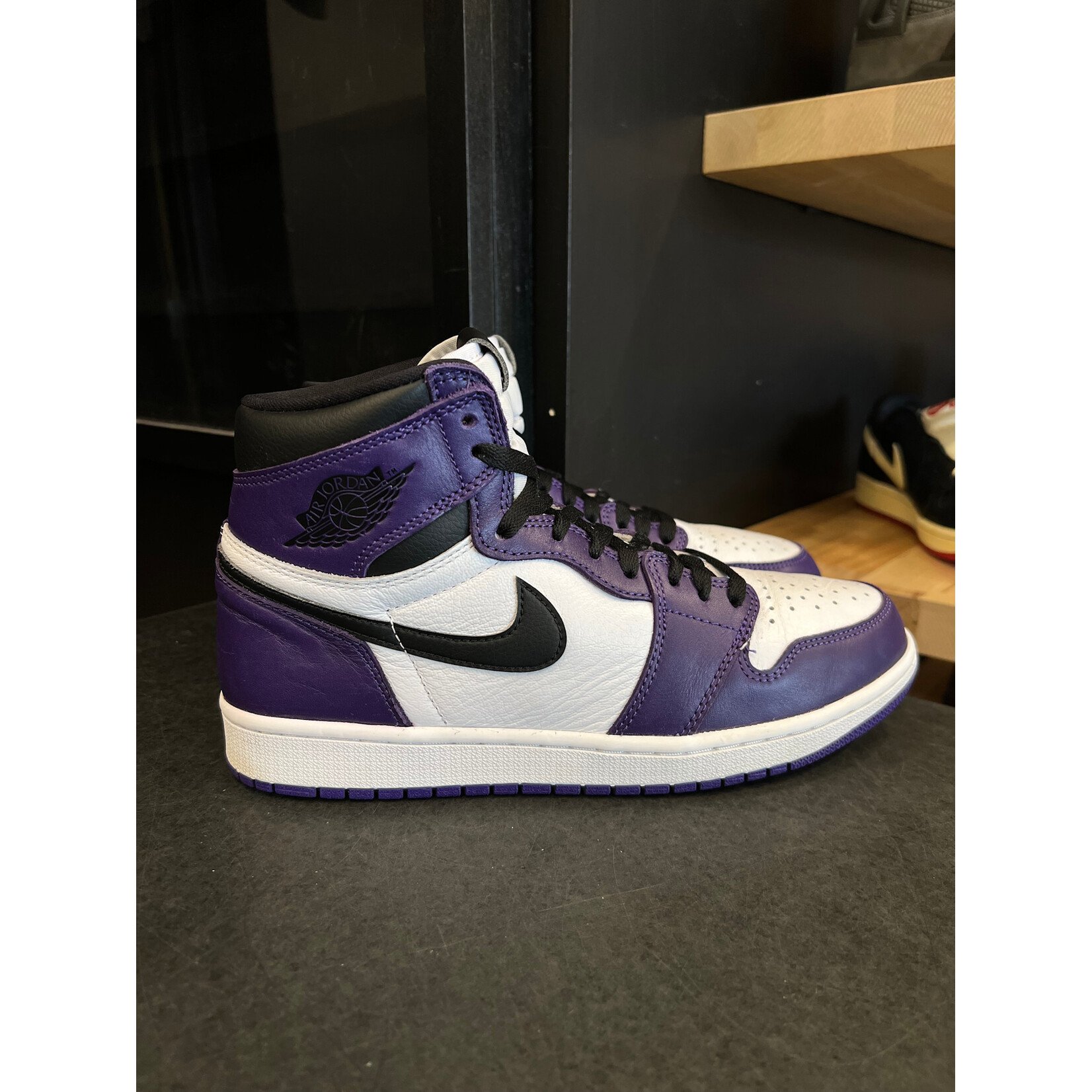 Jordan Jordan 1 Retro High Court Purple White Size 9.5, PREOWNED