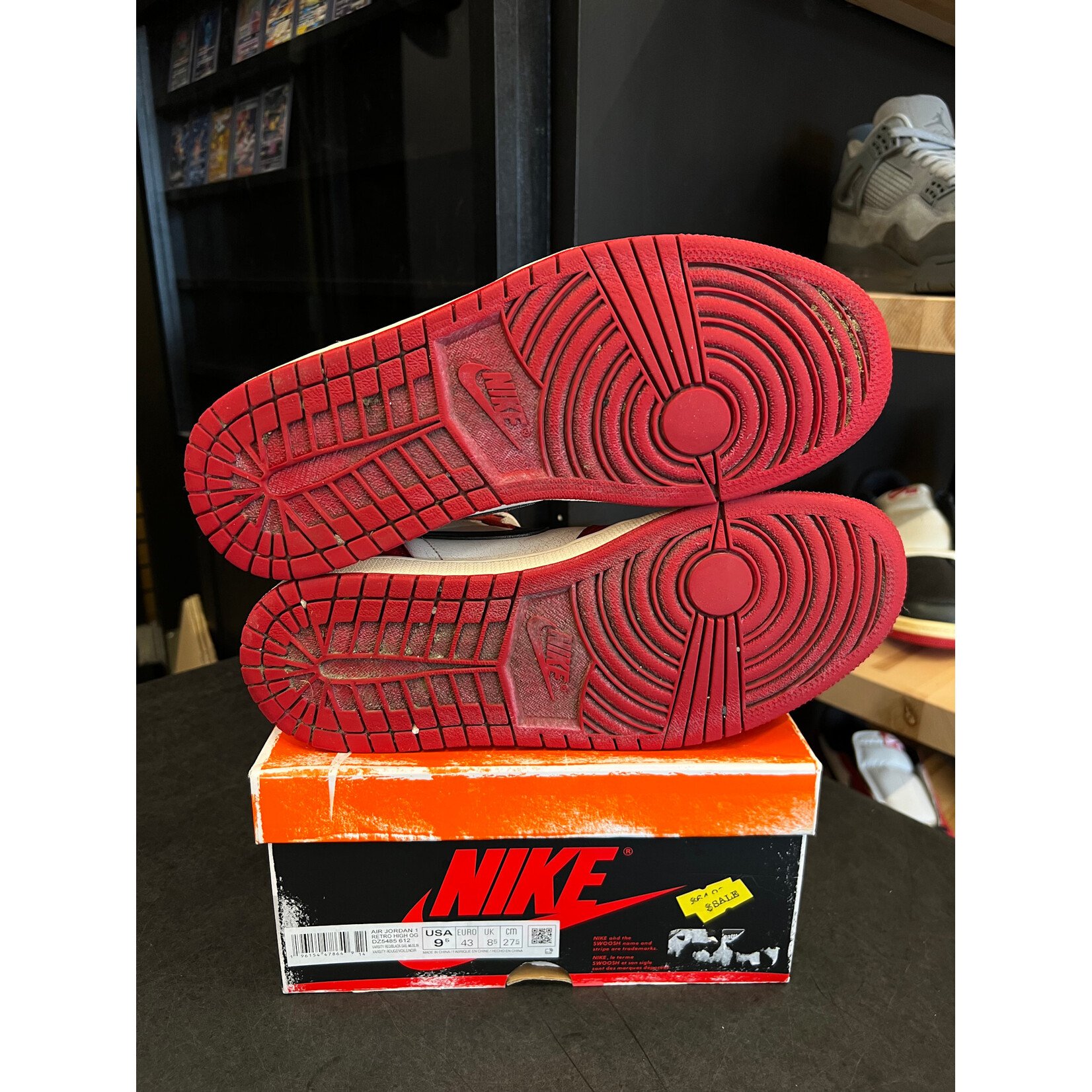 Jordan Jordan 1 Retro High OG Chicago Lost and Found Size 9.5, PREOWNED NO INSOLES