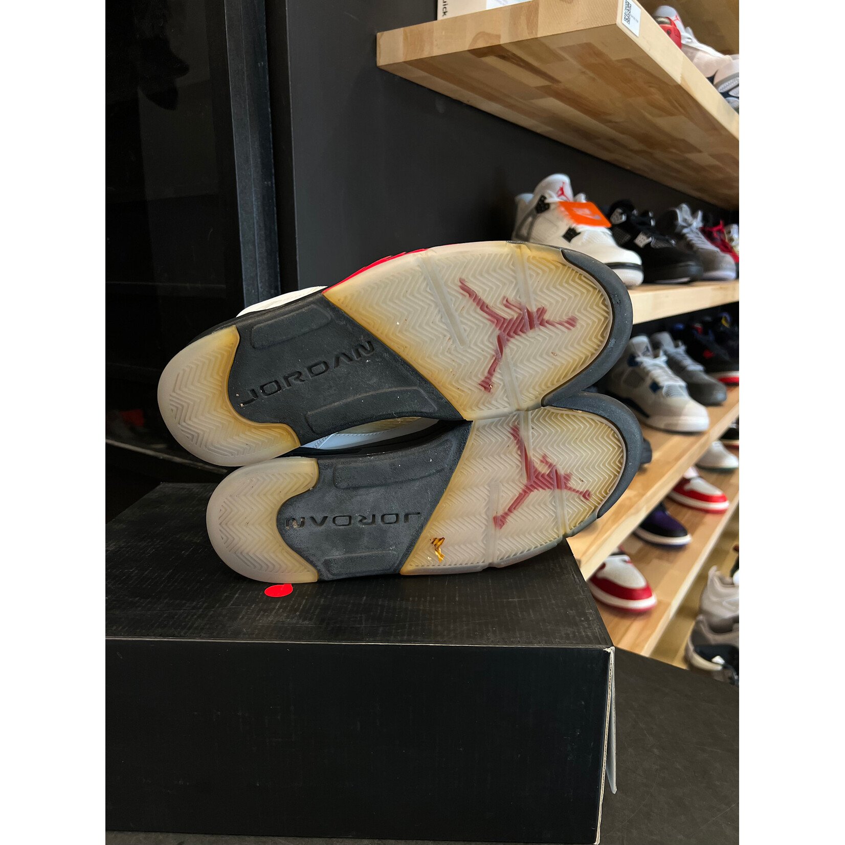 Jordan Jordan 5 Retro Fire Red (2013) Size 11, PREOWNED