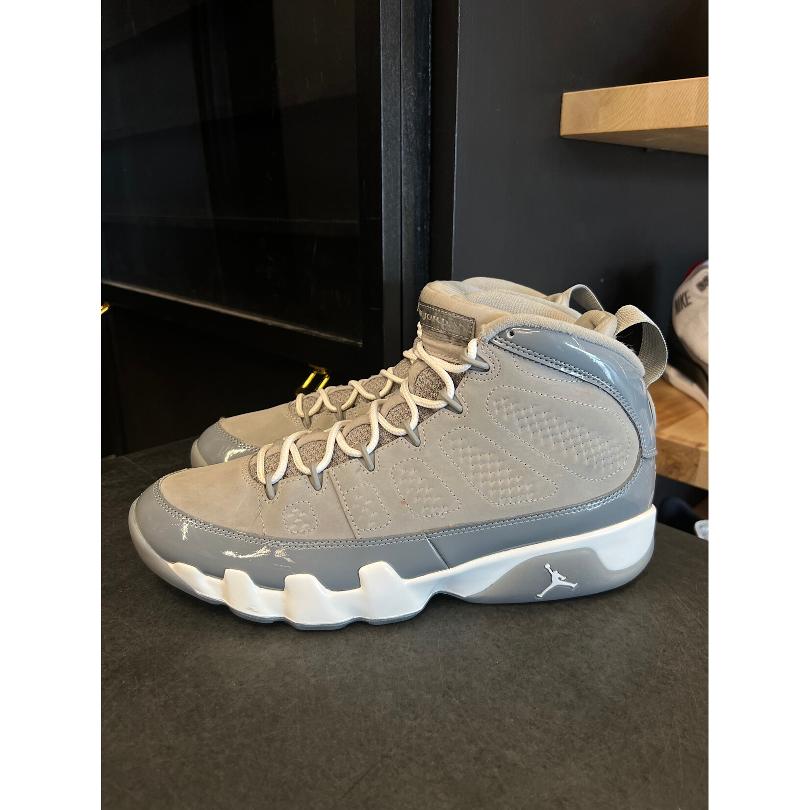 Jordan Jordan 9 Retro Cool Grey (2025) Size 11, PREOWNED NO BOX