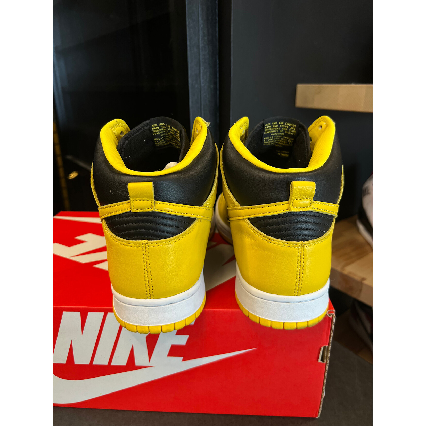 Nike Nike Dunk High Iowa (2020) Size 10.5, PREOWNED
