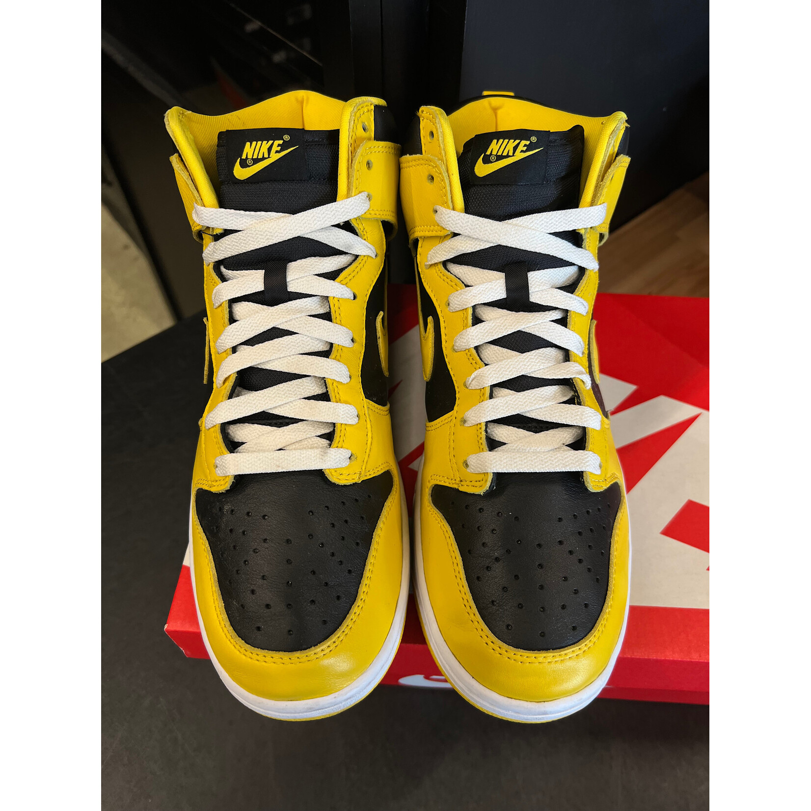 Nike Nike Dunk High Iowa (2020) Size 10.5, PREOWNED