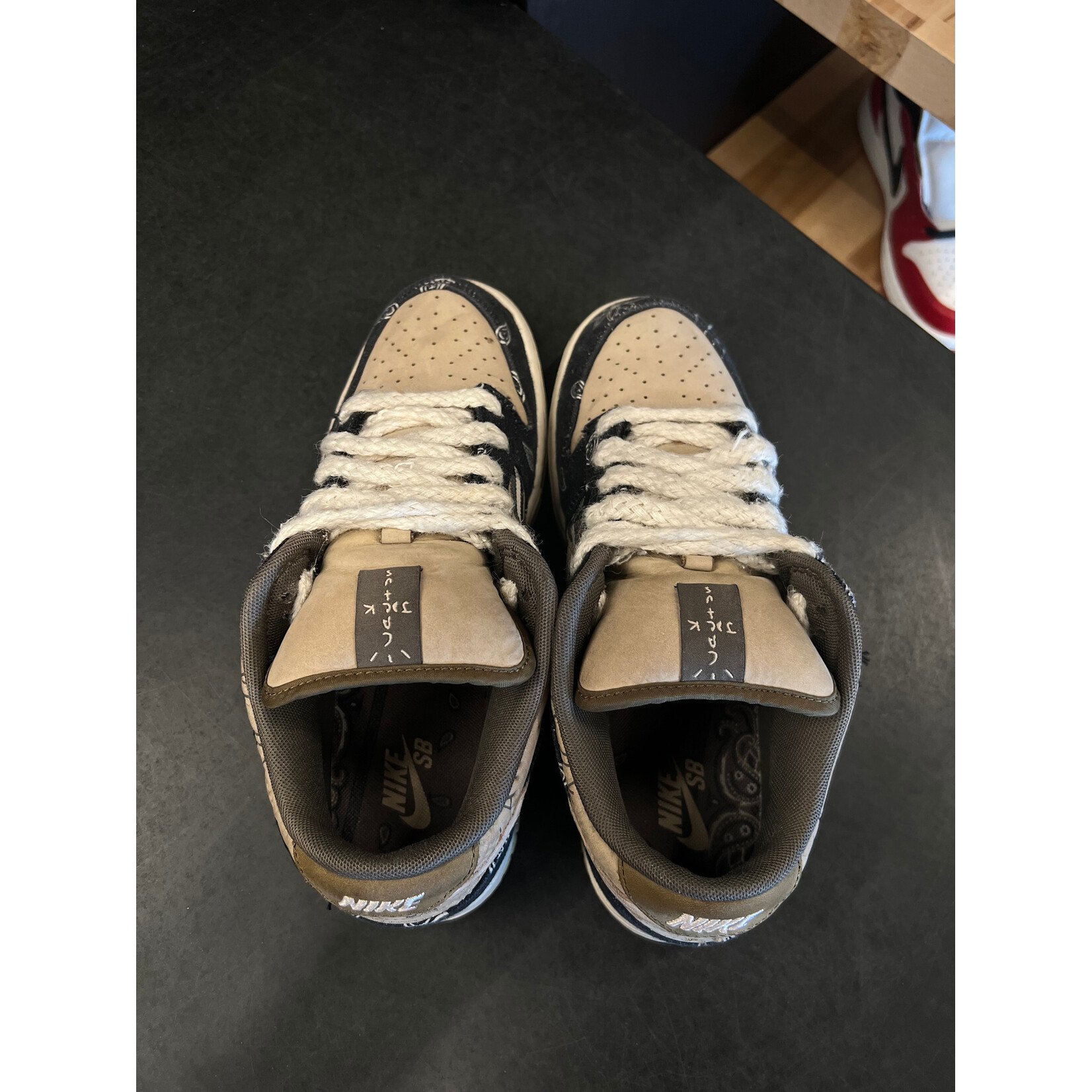 Nike Nike SB Dunk Low Travis Scott Size 8, PREOWNED