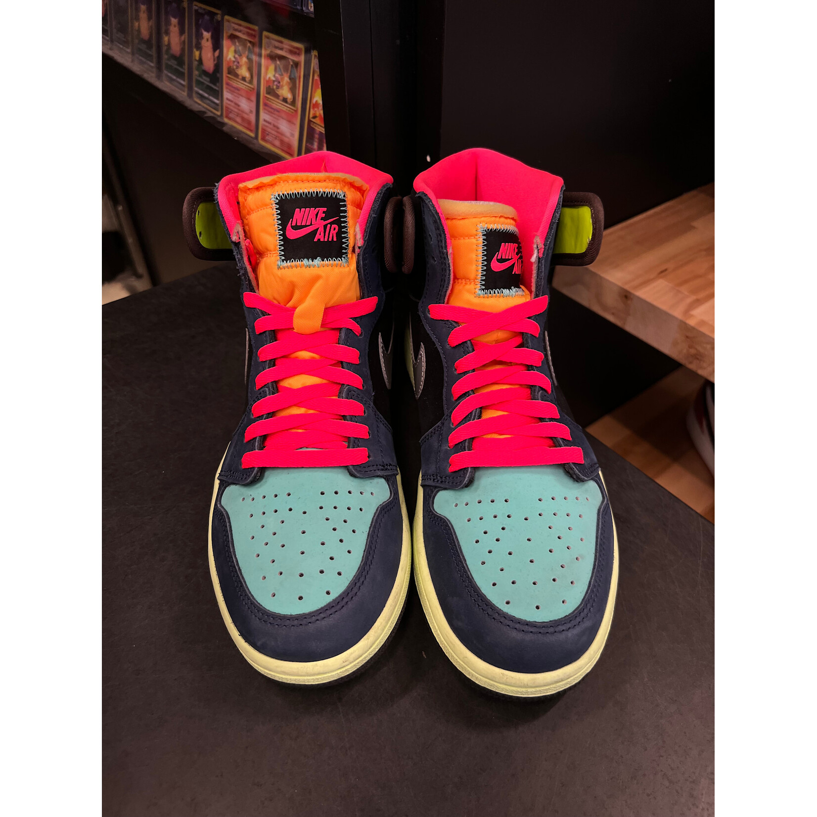 Jordan Jordan 1 Retro High Tokyo Bio Hack Size 9.5, PREOWNED