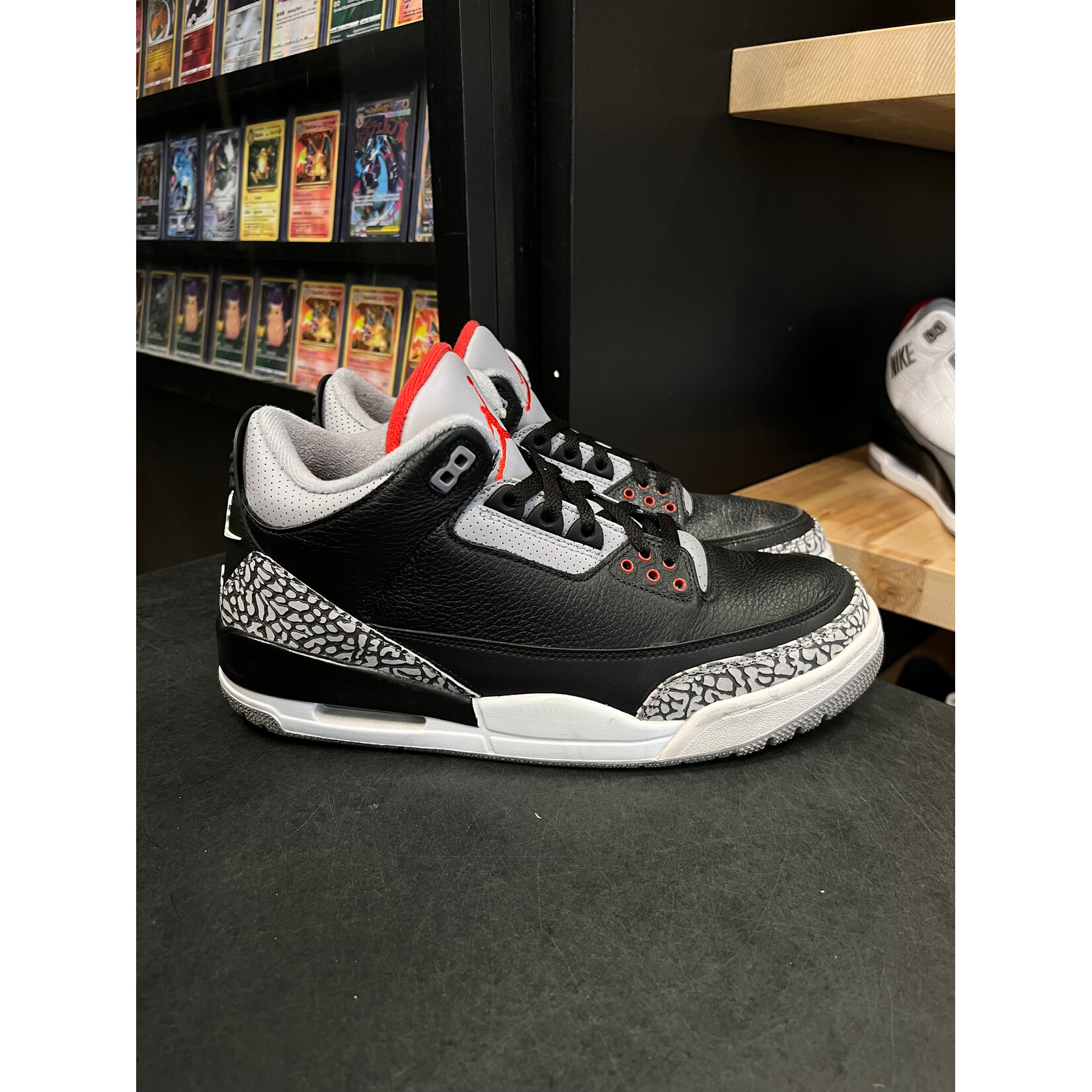Jordan Jordan 3 Retro Black Cement (2018) Size 9.5, PREOWNED