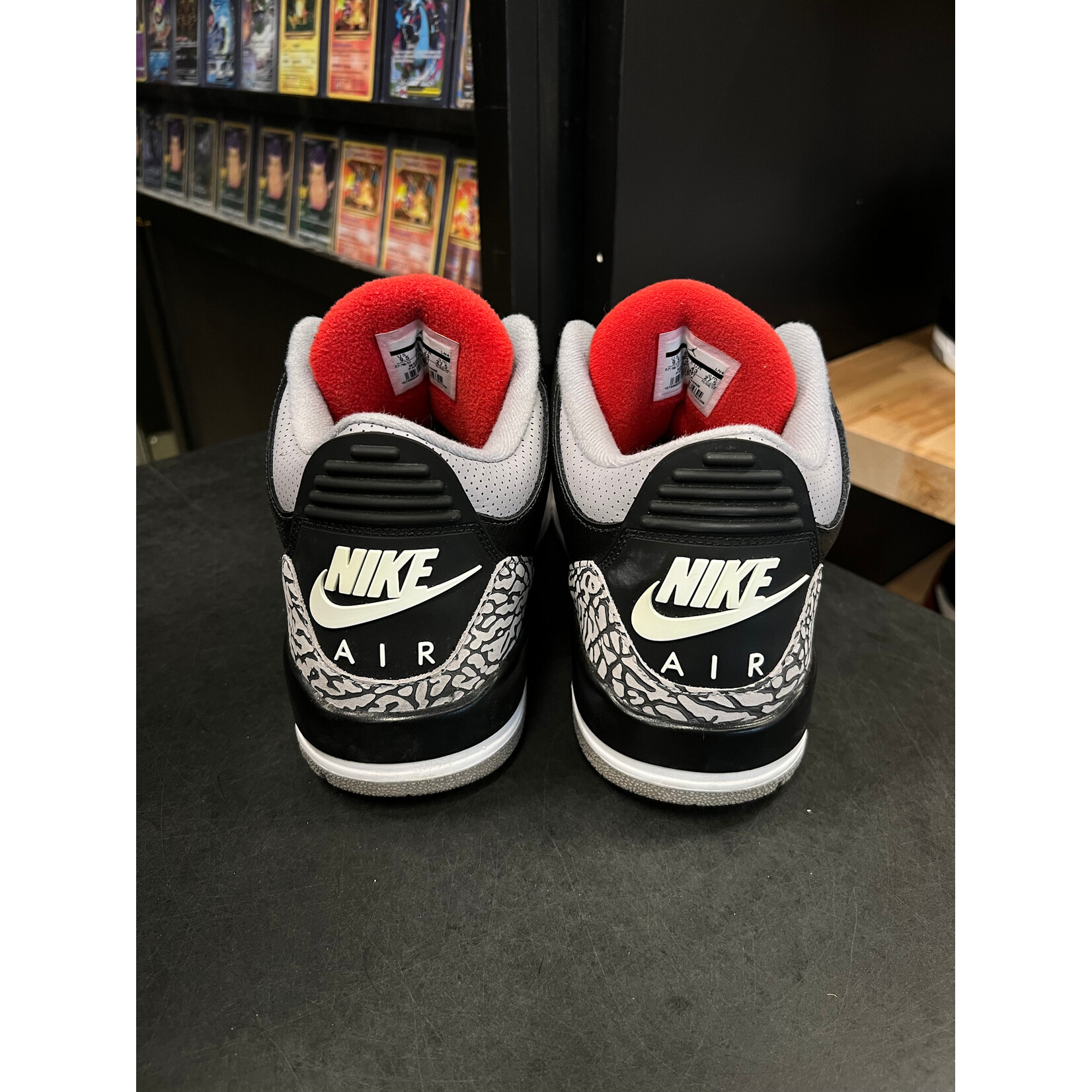 Jordan Jordan 3 Retro Black Cement (2018) Size 9.5, PREOWNED