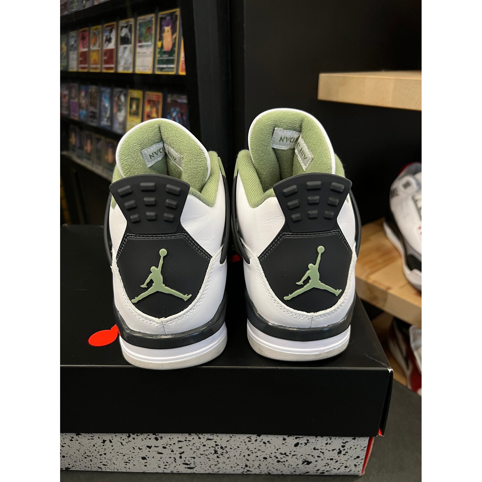 Jordan Jordan 4 Retro Seafoam (Women's) Size 11W, PREOWNED