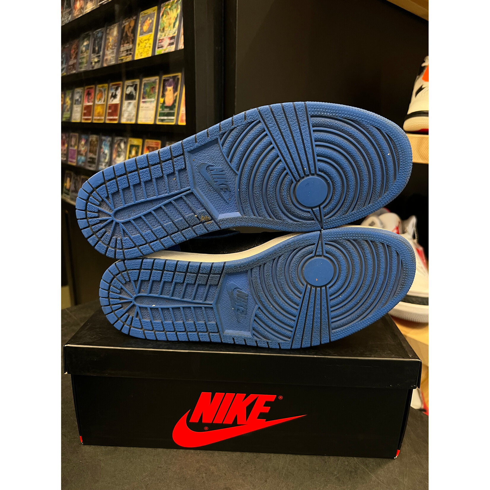 Jordan Jordan 1 Retro Royal (2017) Size 9.5, PREOWNED