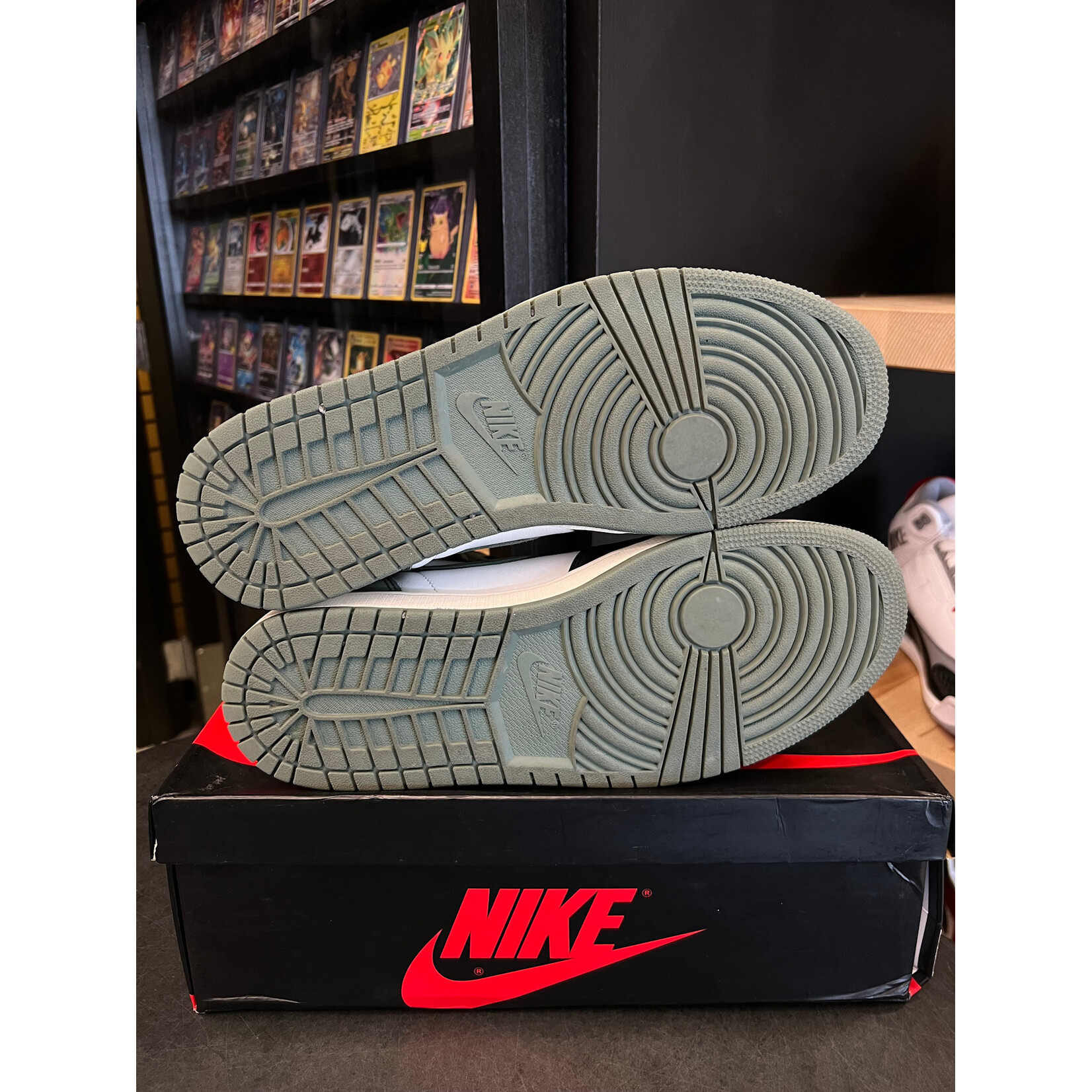 Jordan Jordan 1 Retro High Clay Green Size 11.5, PREOWNED