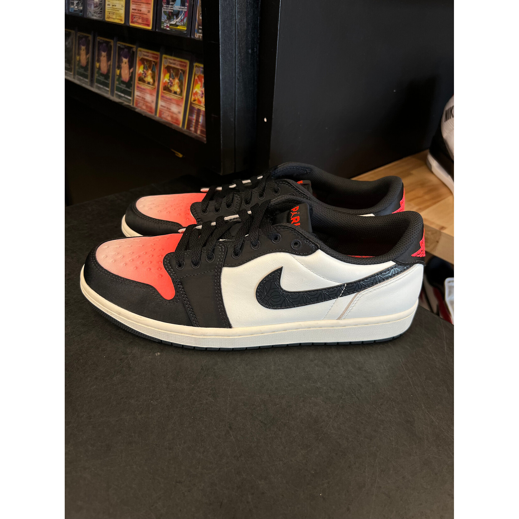 Jordan Jordan 1 Retro Low OG PSG Paris Saint-Germain Size 10.5, PREOWNED NO BOX