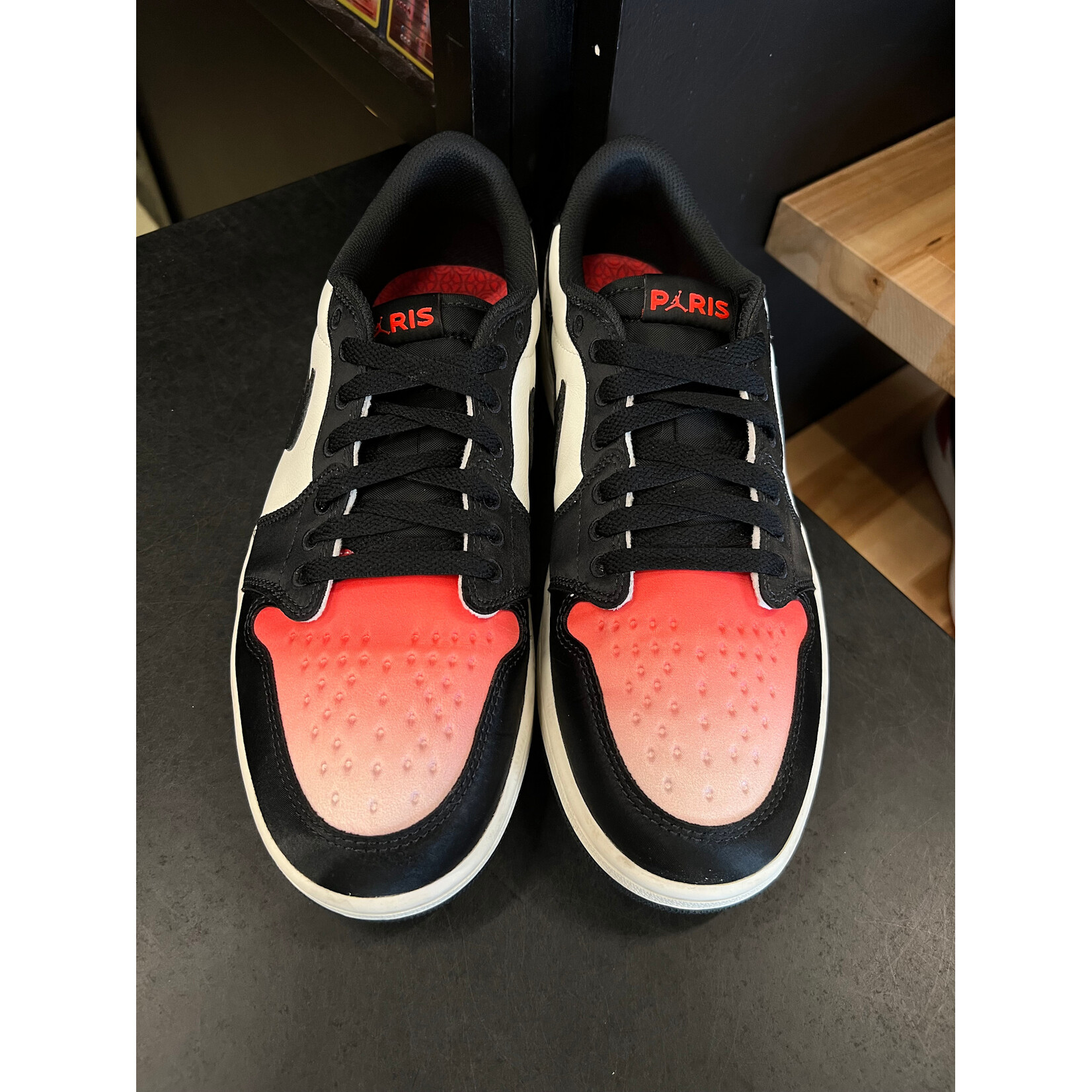 Jordan Jordan 1 Retro Low OG PSG Paris Saint-Germain Size 10.5, PREOWNED NO BOX