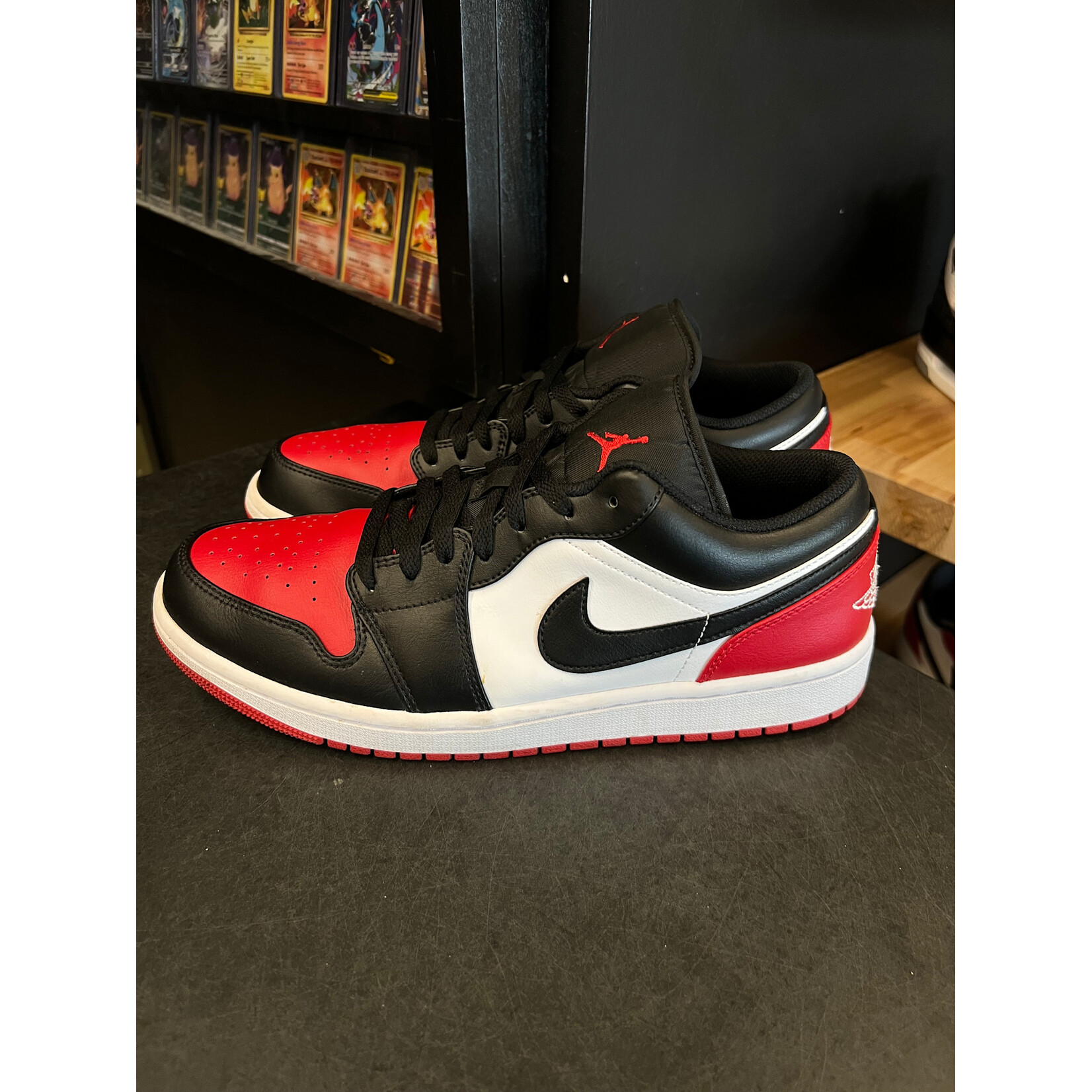Jordan Jordan 1 Low Bred Toe Size 10.5, PREOWNED NO BOX