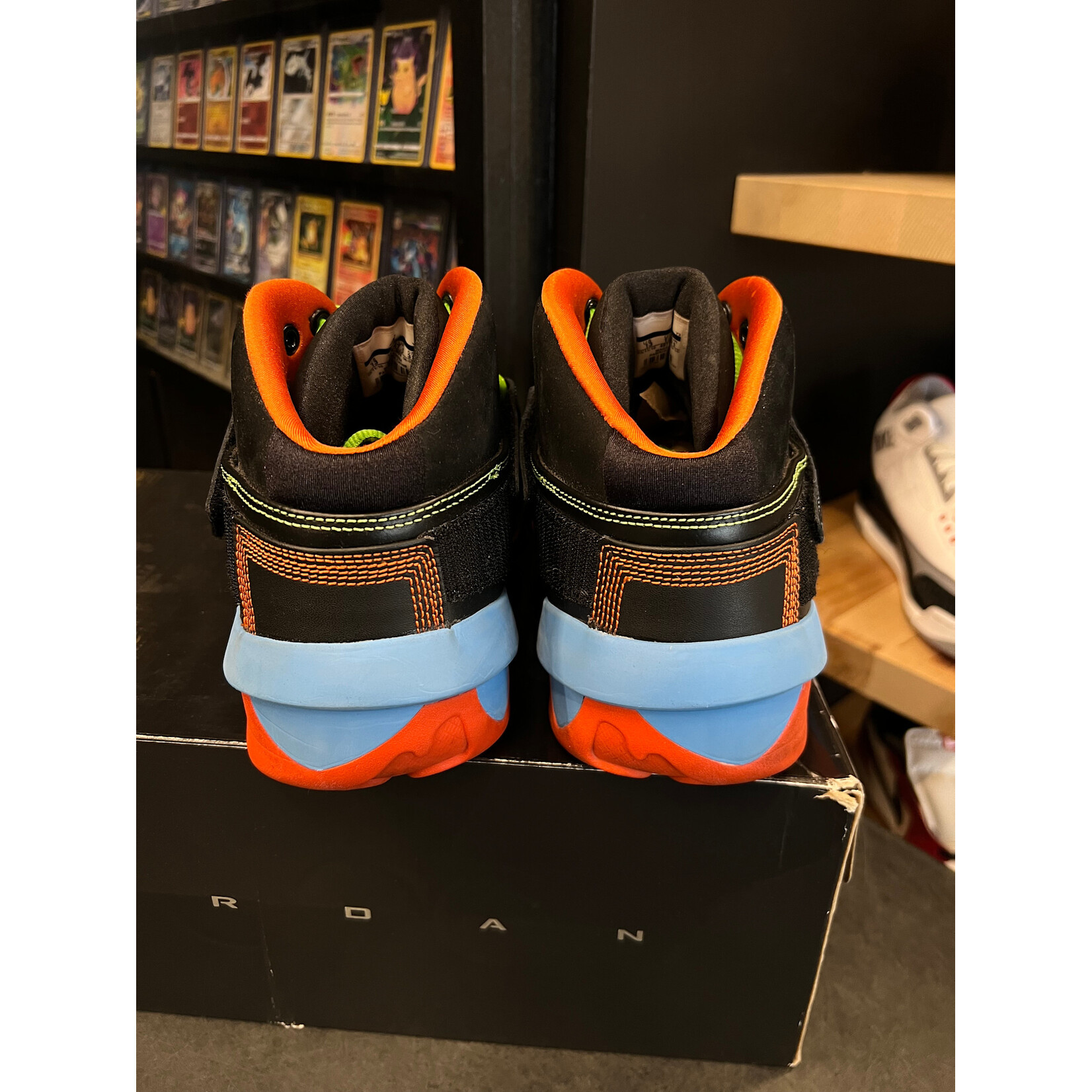 Jordan Jordan 2010 Outdoor Olympic Size 13, PREOWNED