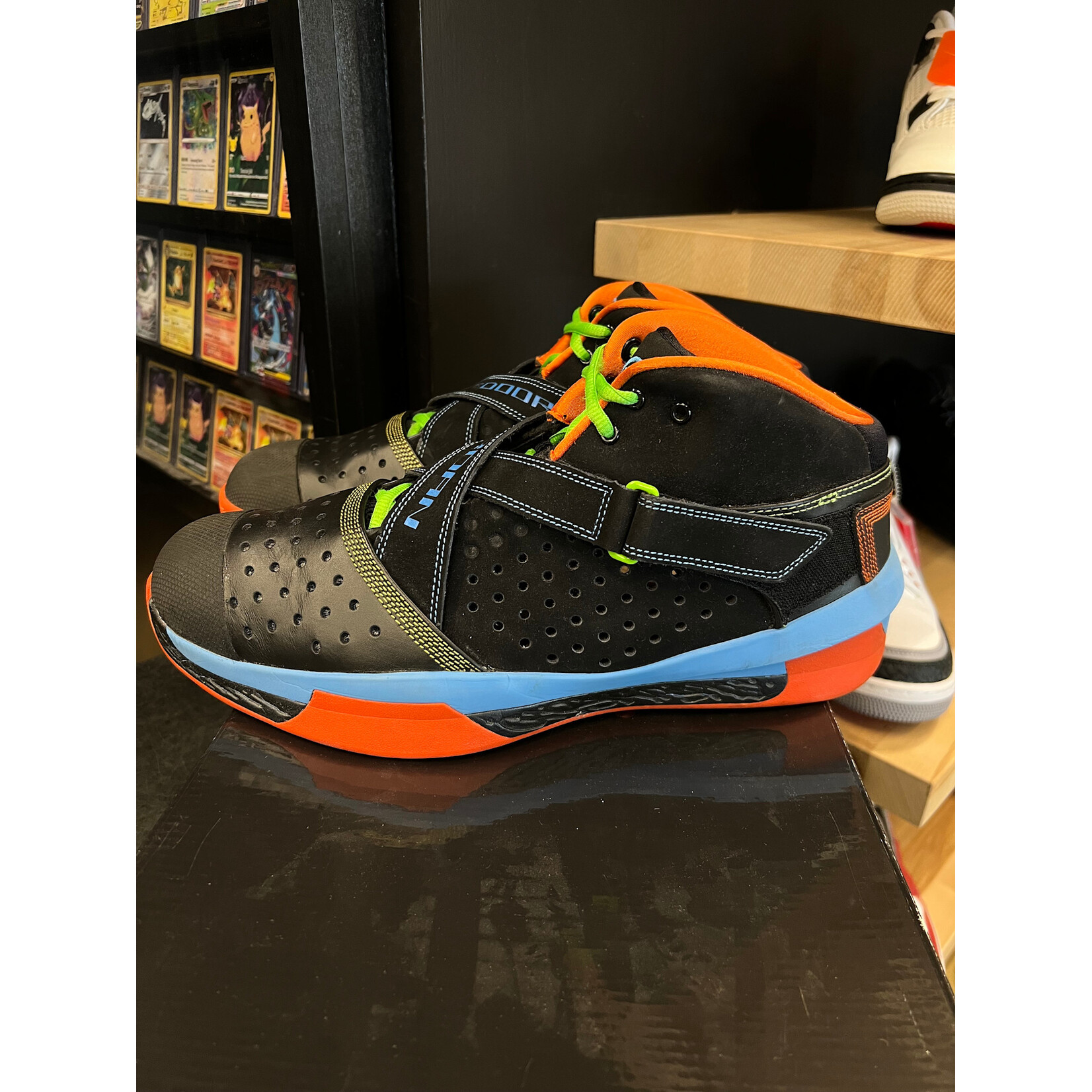 Jordan Jordan 2010 Outdoor Olympic Size 13, PREOWNED