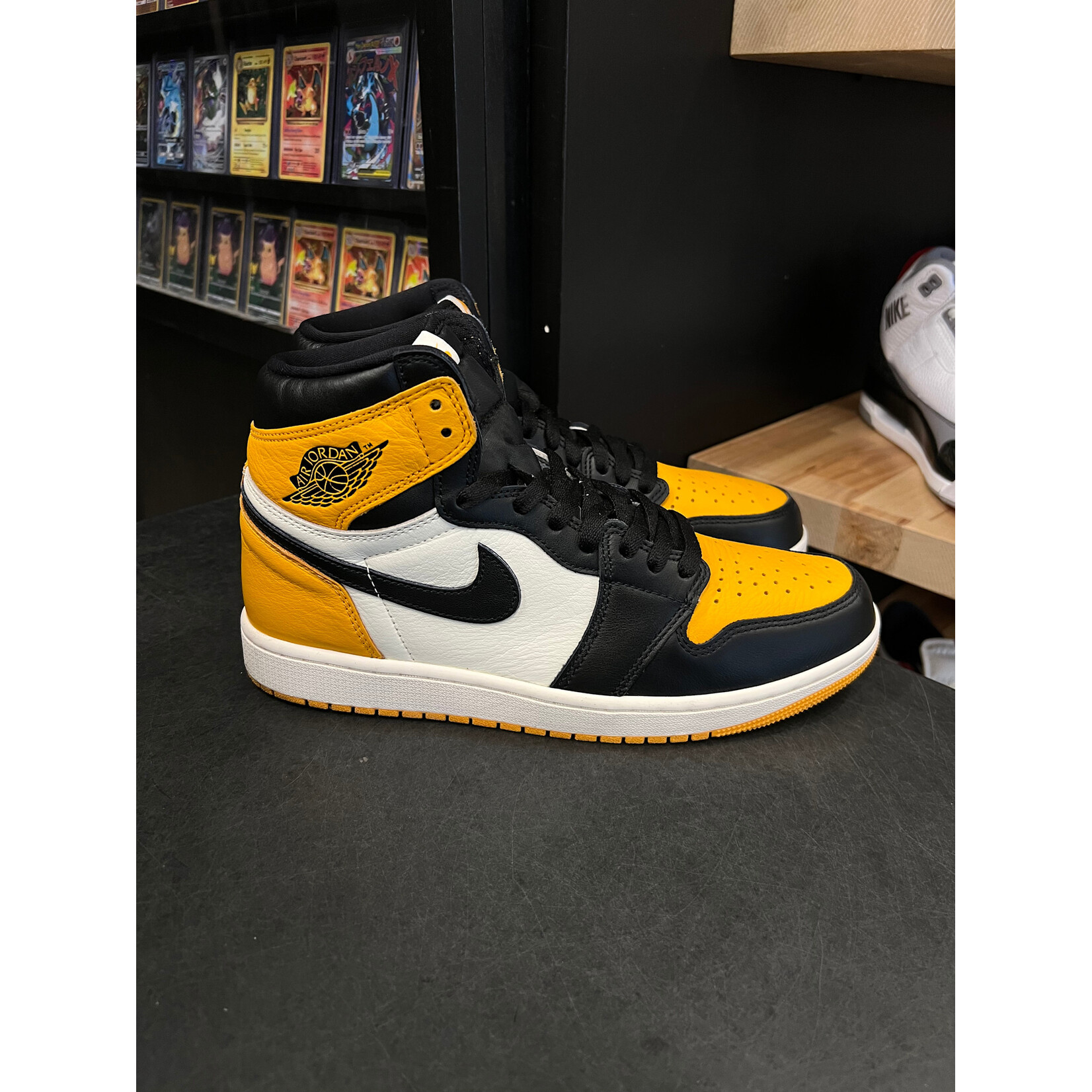 Jordan Jordan 1 Retro High OG Shattered Backboard (2025) Size 9.5, PREOWNED