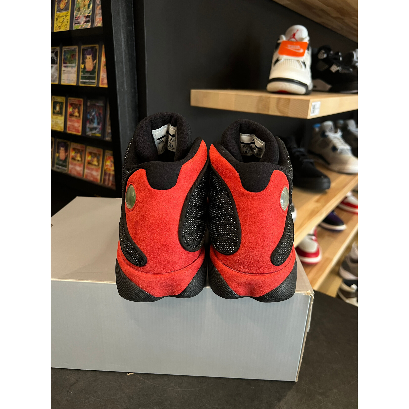 Jordan Jordan 13 Retro Bred (2017) Size 11, PREOWNED