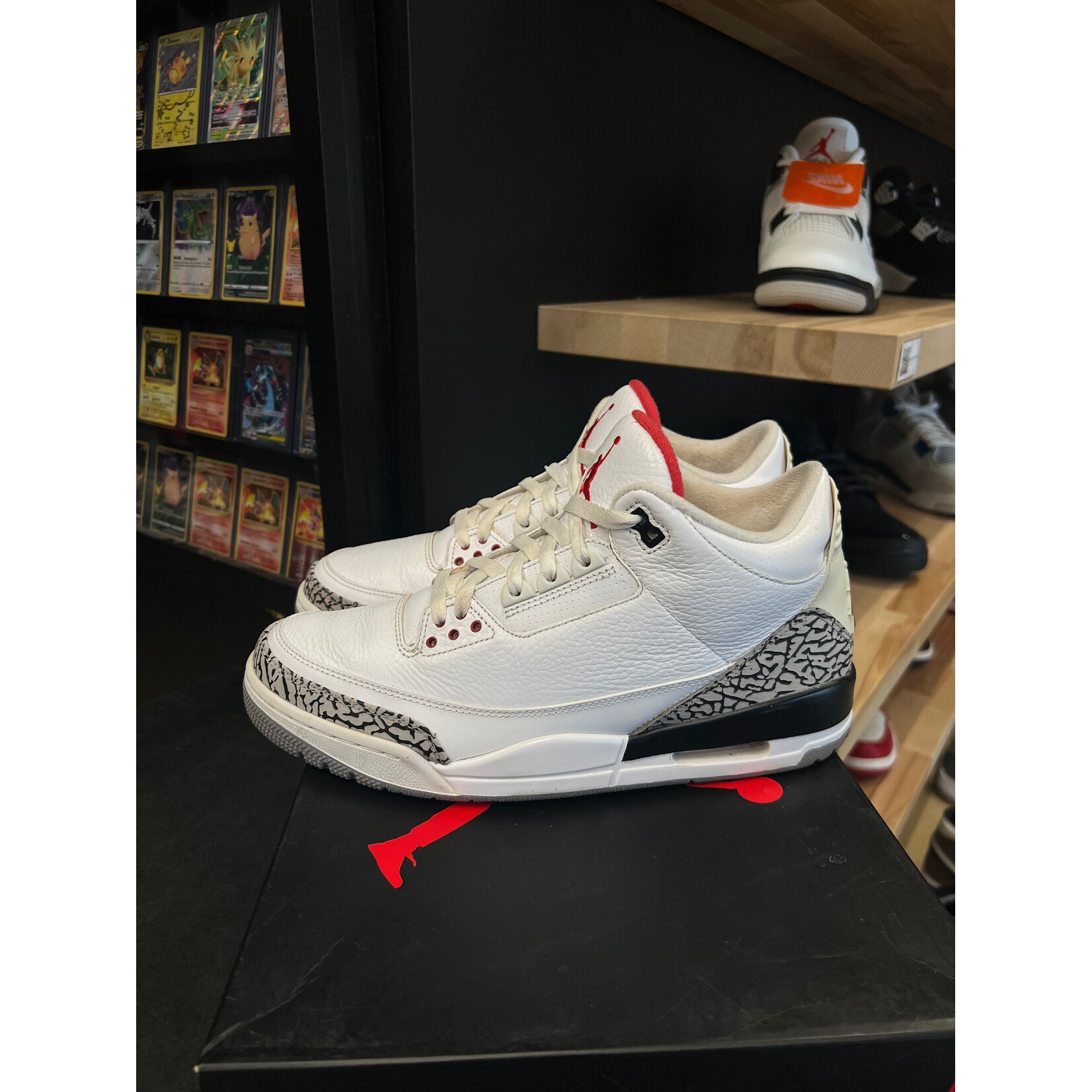 Jordan Jordan 3 Retro White Cement (2011) Size 11, PREOWNED
