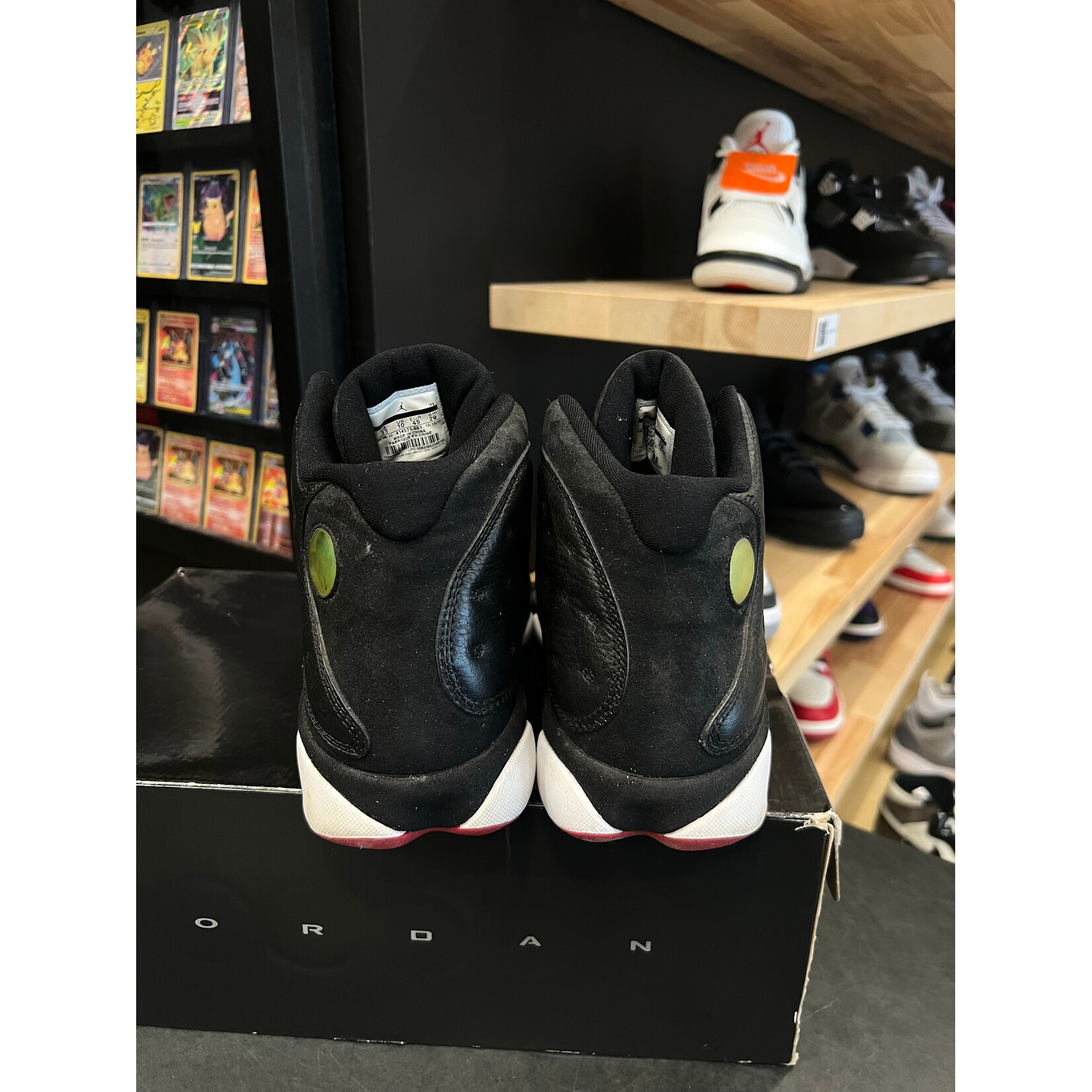Jordan Jordan 13 Retro Playoffs (2011) Size 11, PREOWNED
