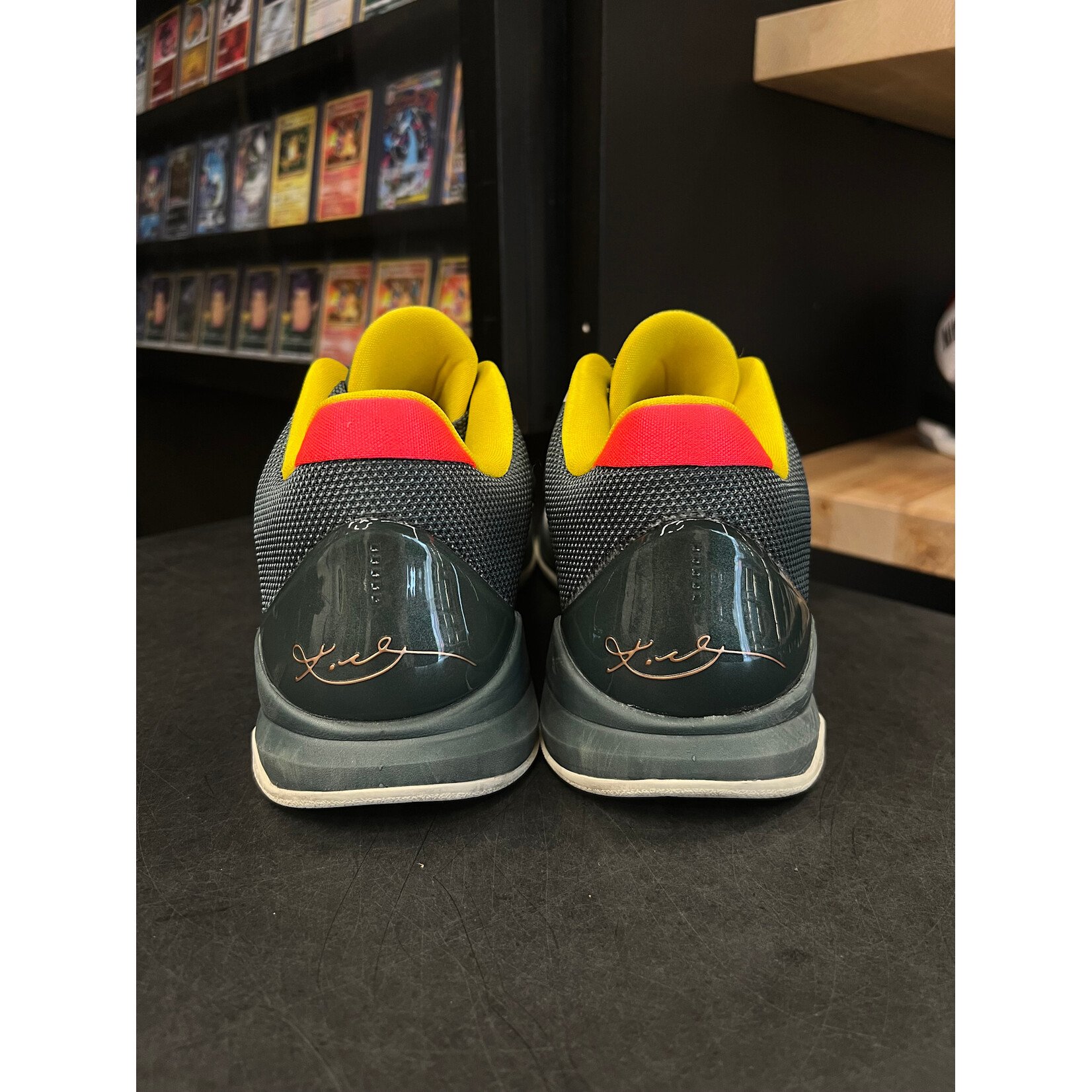 Nike Nike Kobe 5 Protro EYBL Girls (2020) Size 10.5, PREOWNED