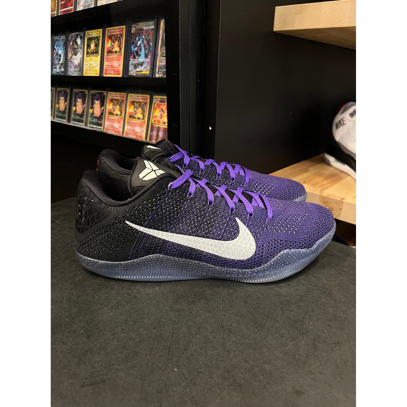 Nike Nike Kobe 11 Elite Low Eulogy Hyper Grape Size 10, PREOWNED