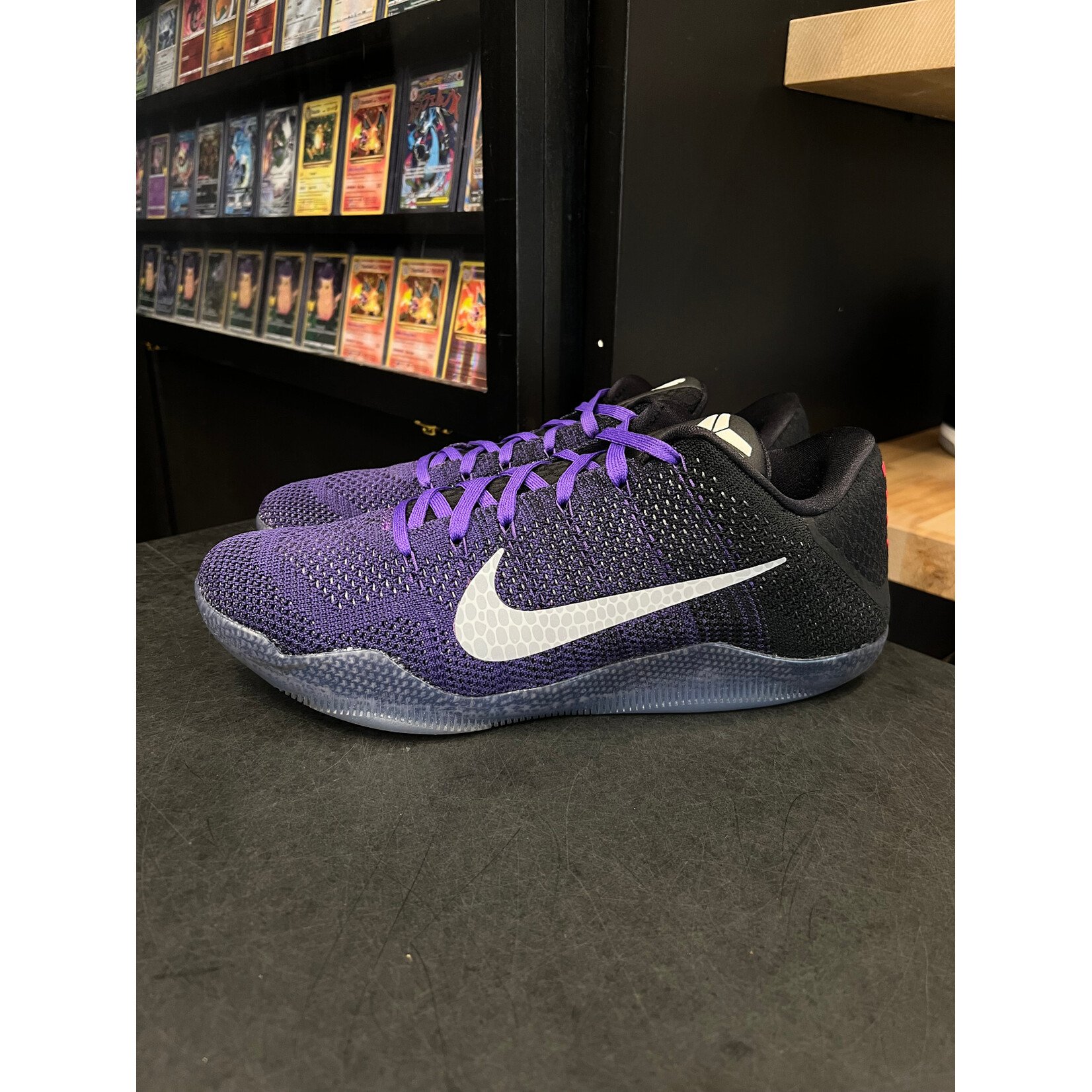Nike Nike Kobe 11 Elite Low Eulogy Hyper Grape Size 10, PREOWNED