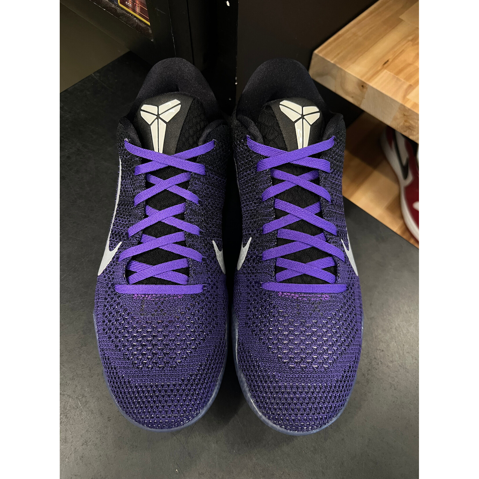 Nike Nike Kobe 11 Elite Low Eulogy Hyper Grape Size 10, PREOWNED