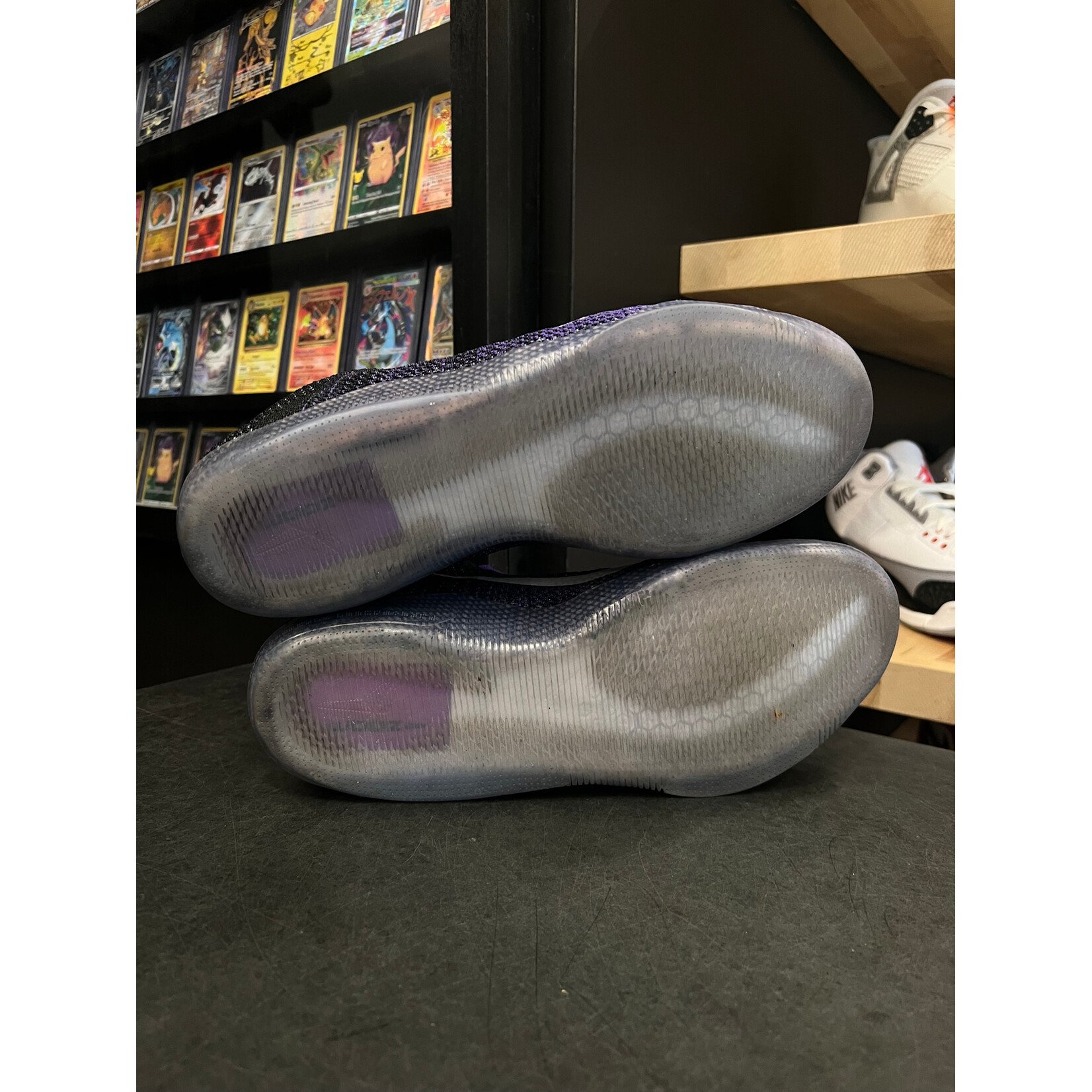 Nike Nike Kobe 11 Elite Low Eulogy Hyper Grape Size 10, PREOWNED