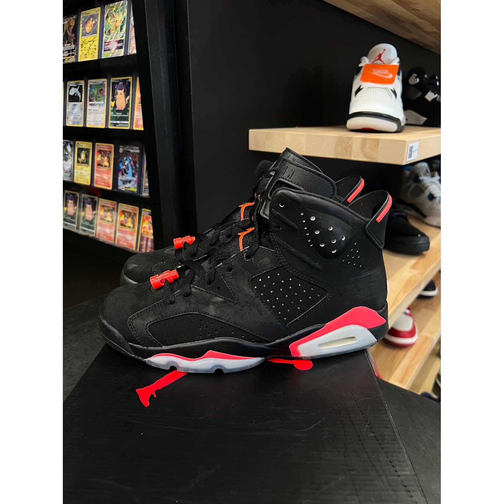 Jordan Jordan 6 Retro Infrared Black (2014) Size 9, PREOWNED