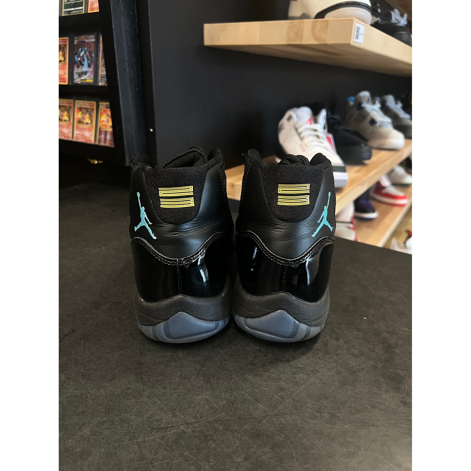 Jordan Jordan 11 Retro Gamma Blue (2025) Size 10, PREOWNED