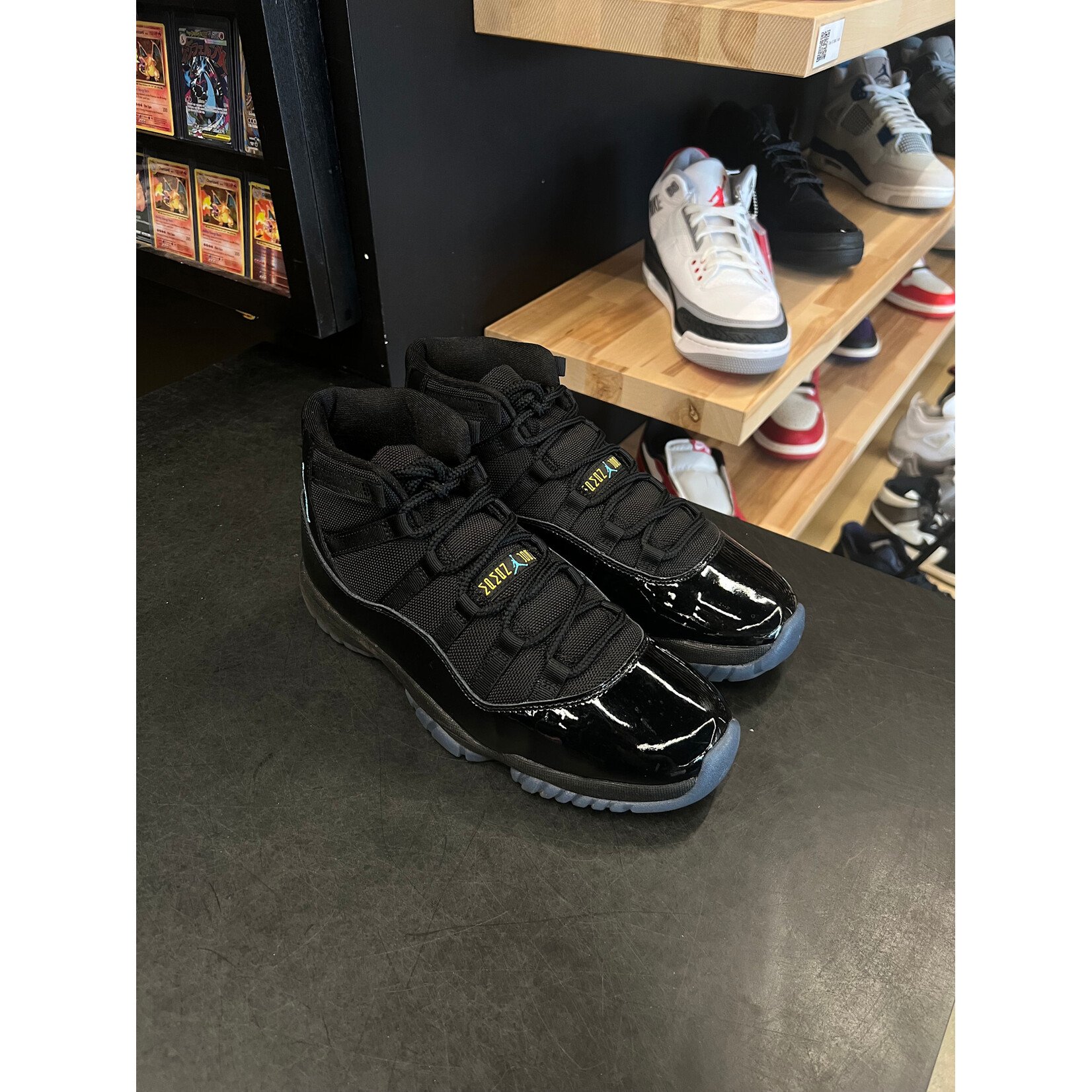 Jordan Jordan 11 Retro Gamma Blue (2025) Size 10, PREOWNED