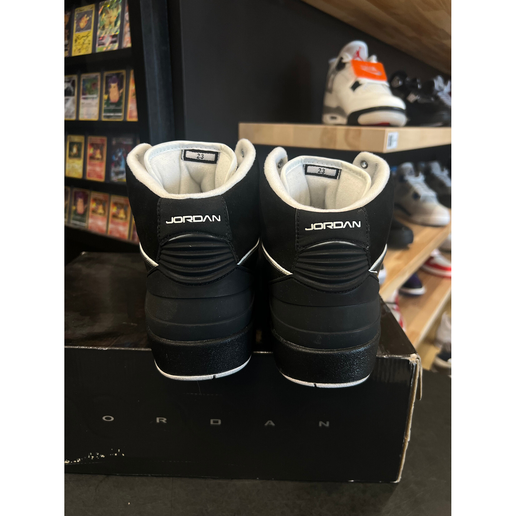 Jordan Jordan 2 Retro QF Black White Size 11.5, PREOWNED