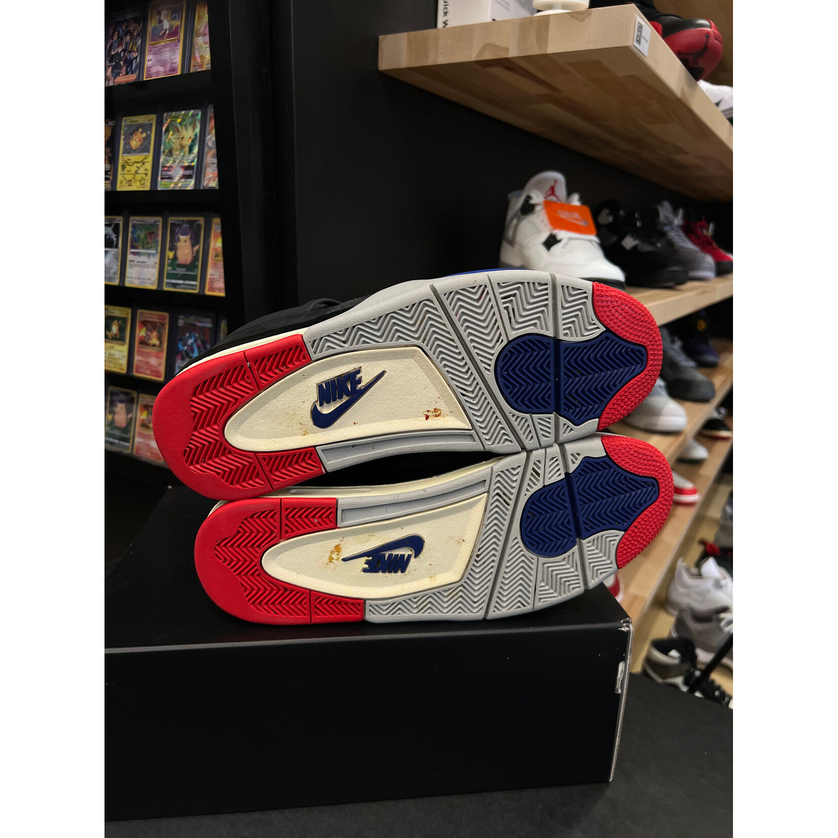 Jordan Jordan 4 Retro Rare Air (White Lettering) Size 13, PREOWNED