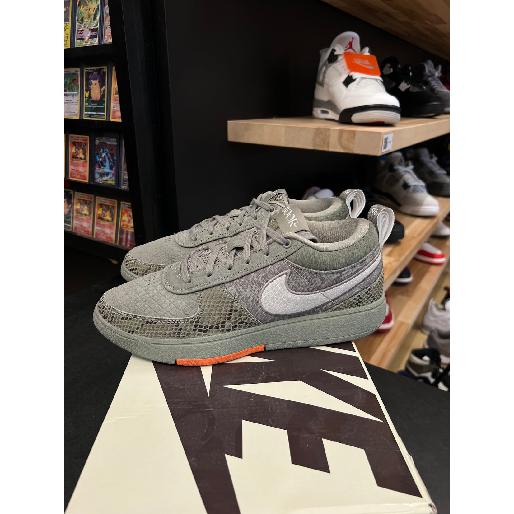 Nike Nike Book 1 Premium Hike Size 9.5, PREOWNED