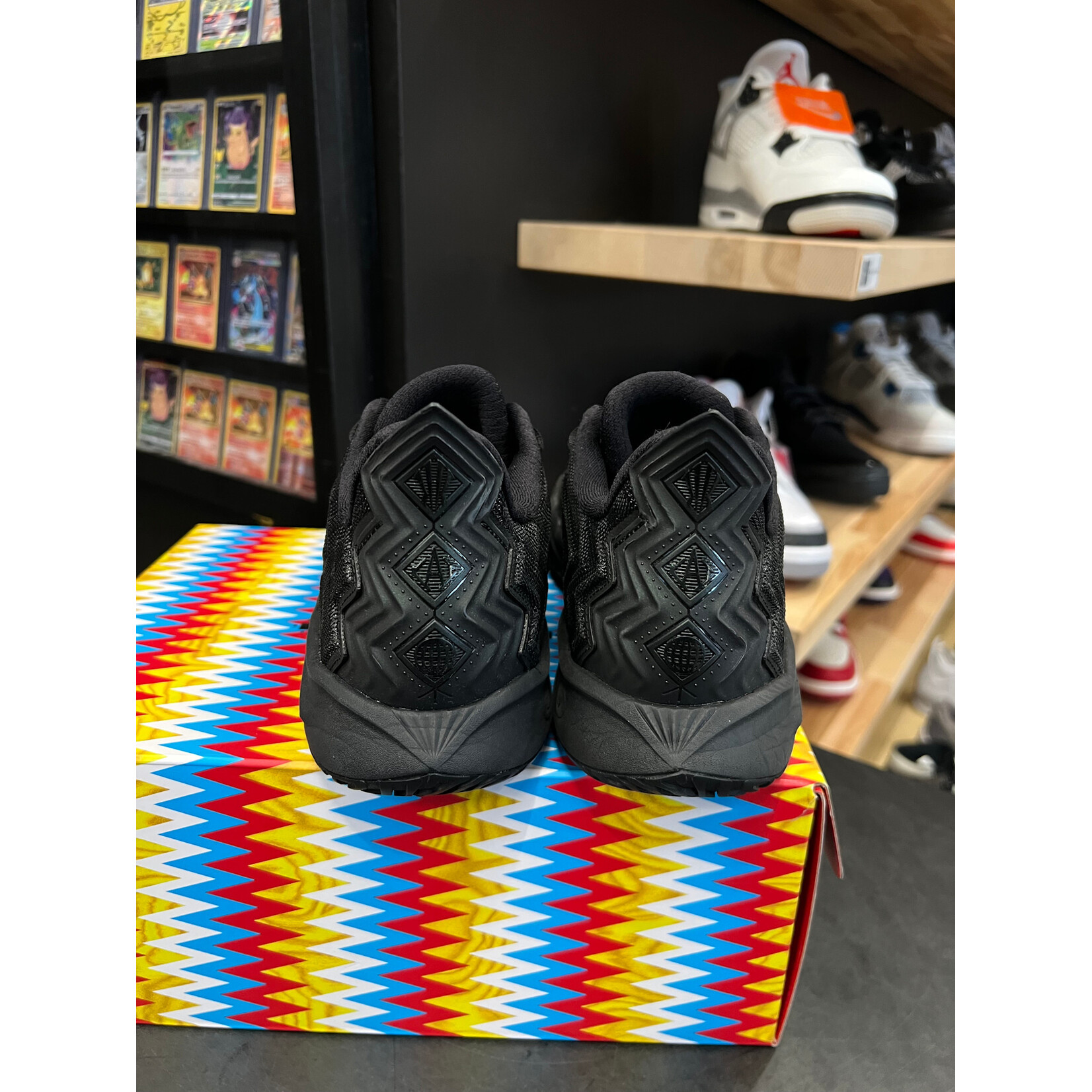 Anta Anta Kai 2 Triple Black Size 9.5, PREOWNED