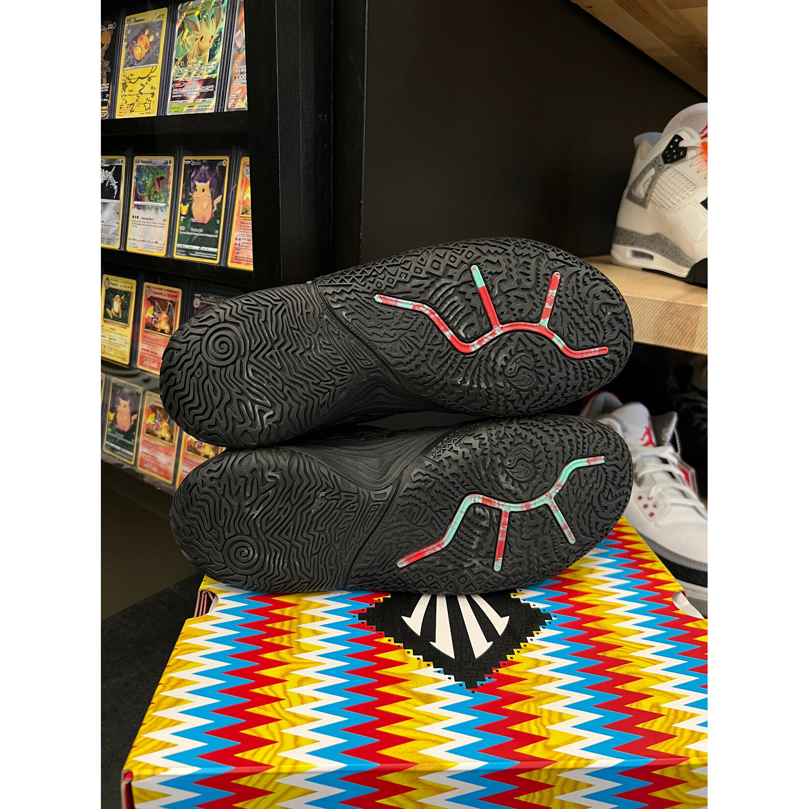 Anta Anta Kai 2 Triple Black Size 9.5, PREOWNED