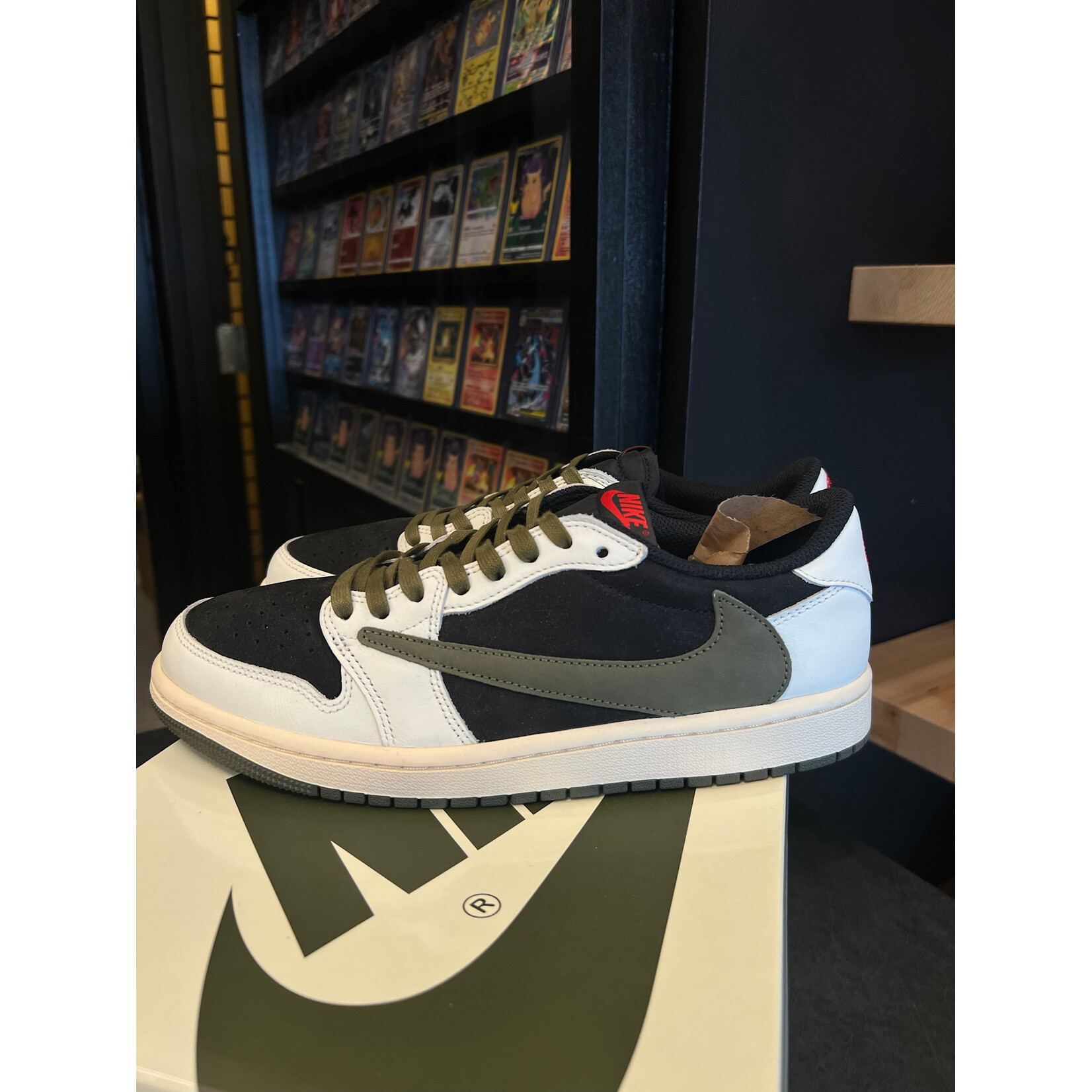 Jordan Jordan 1 Retro Low OG SP Travis Scott Olive (Women's) Size 10W, PREOWNED