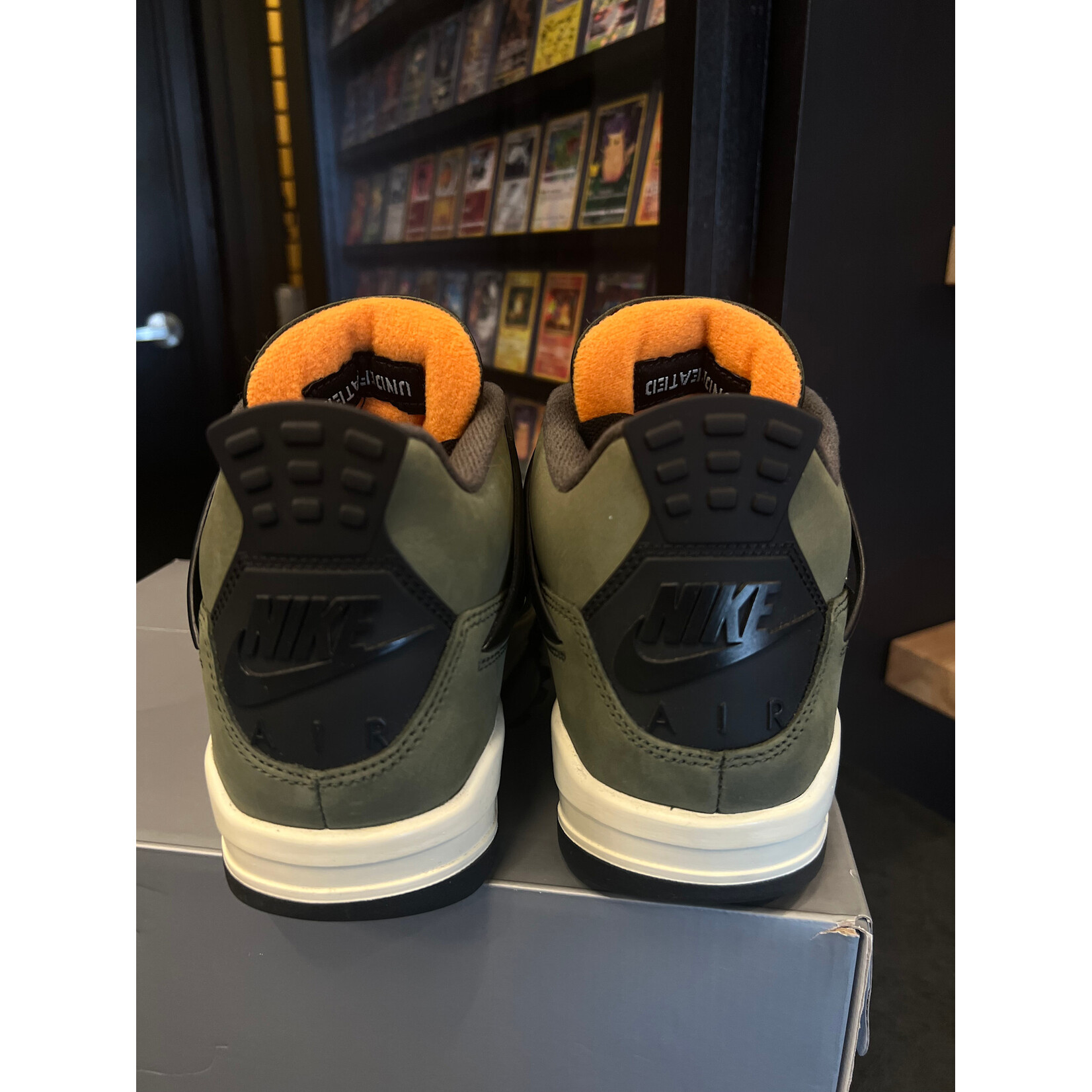 Jordan Jordan 4 Retro OG SP Undefeated (2025) Size 8, PREOWNED