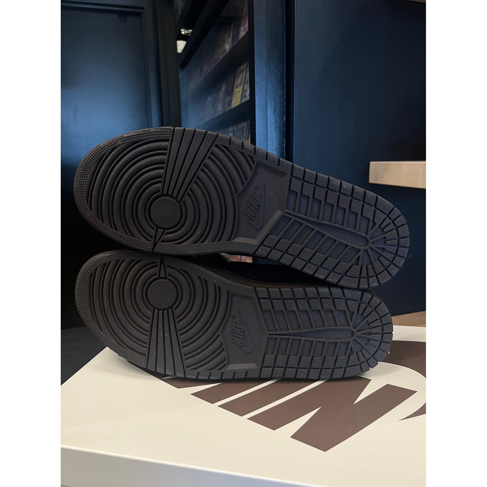 Jordan Jordan 1 Retro Low OG SP Travis Scott Velvet Brown Size 10, PREOWNED VNDS