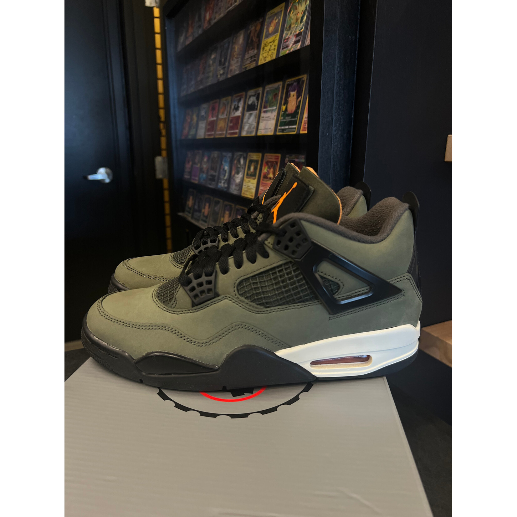 Jordan Jordan 4 Retro OG SP Undefeated (2025) Size 8, PREOWNED